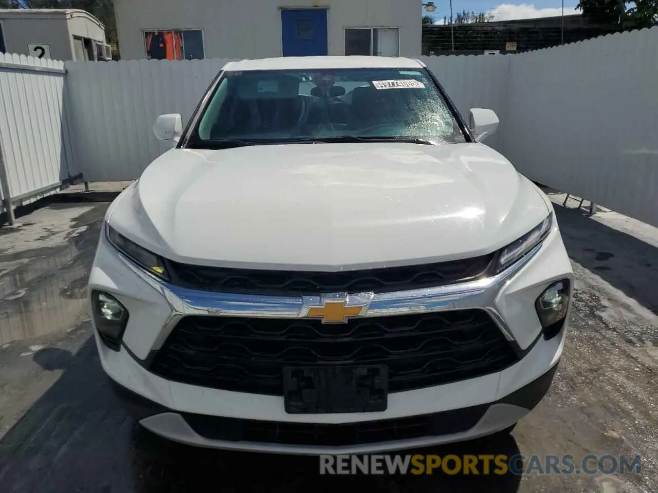 5 Фотография поврежденного автомобиля 3GNKBHR41PS203237 CHEVROLET BLAZER 2023