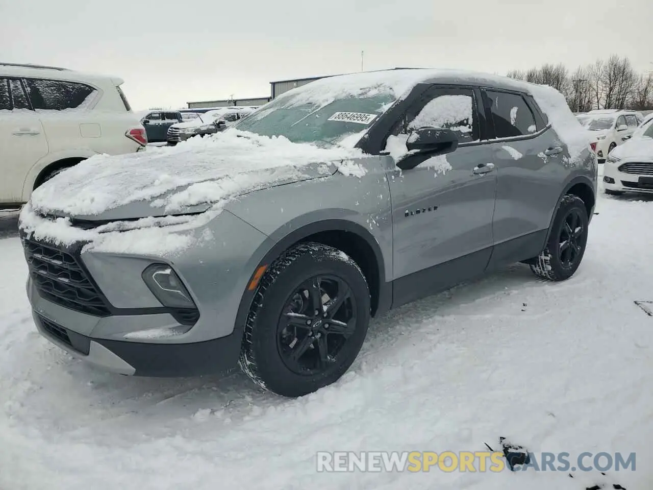 1 Фотография поврежденного автомобиля 3GNKBHR45PS220672 CHEVROLET BLAZER 2023