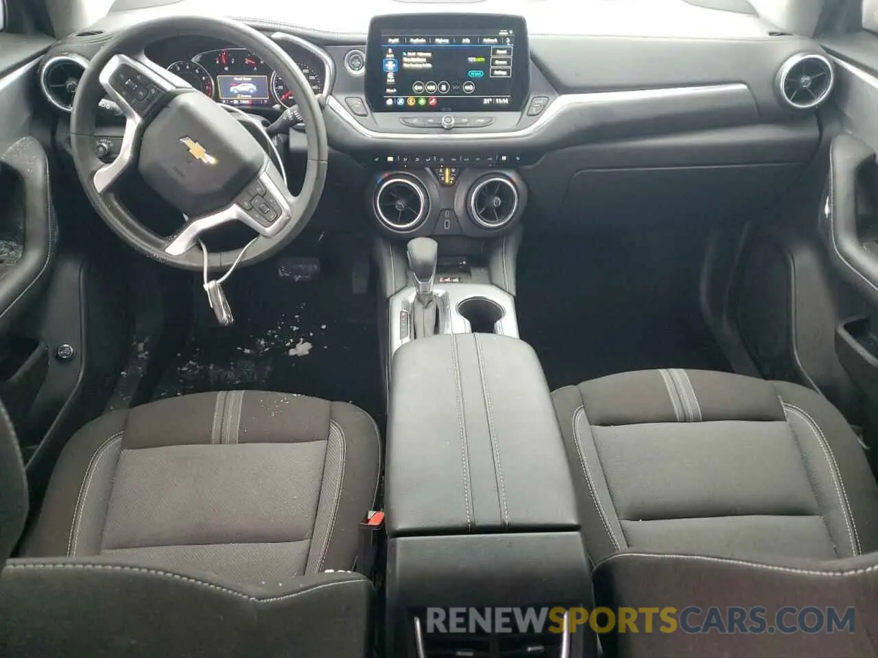 8 Фотография поврежденного автомобиля 3GNKBHR45PS220672 CHEVROLET BLAZER 2023