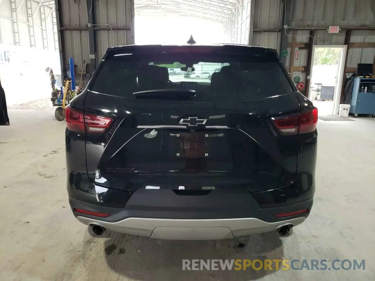 6 Photograph of a damaged car 3GNKBHR49PS111700 CHEVROLET BLAZER 2023