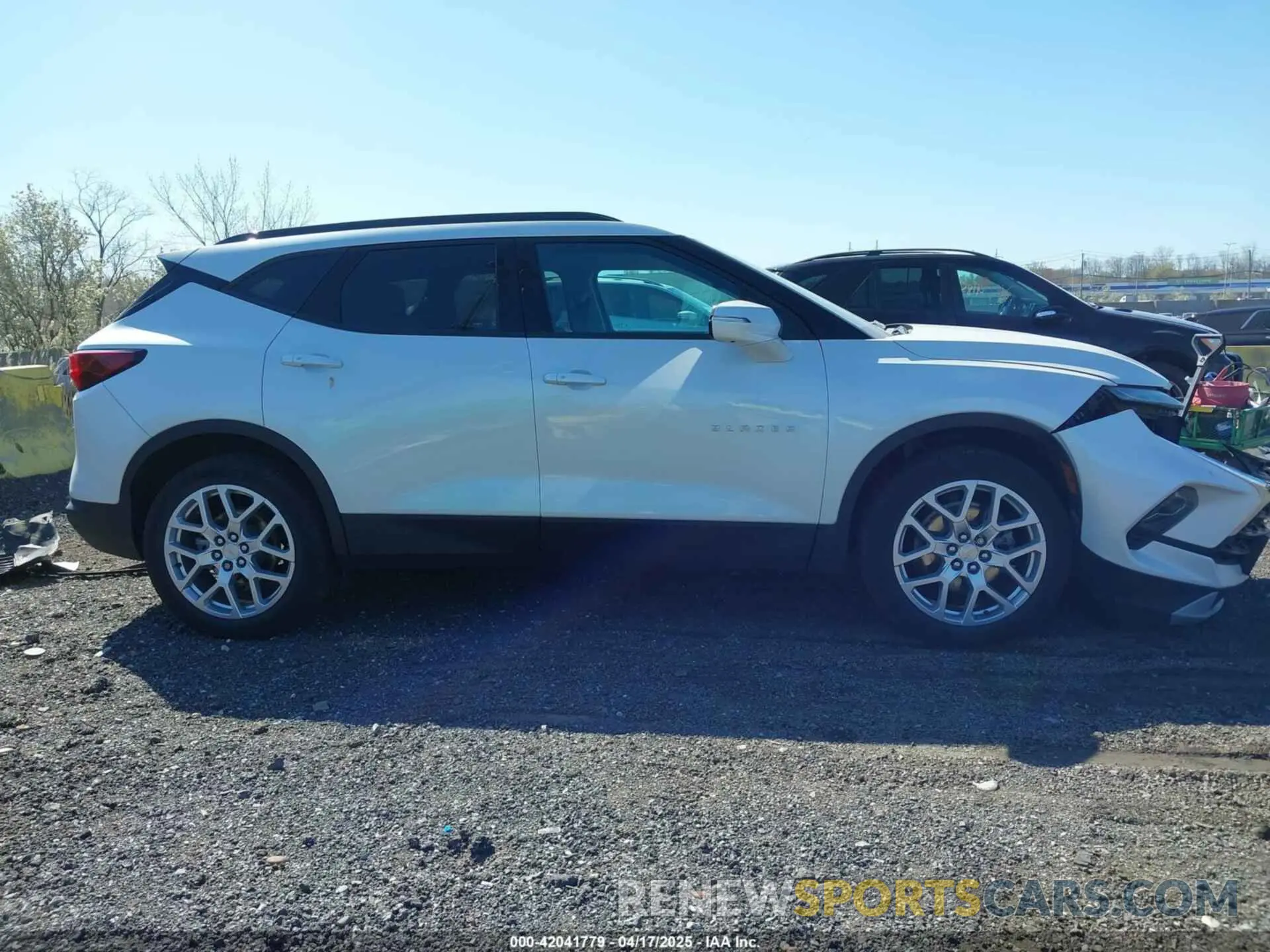 13 Фотография поврежденного автомобиля 3GNKBJRS4PS155285 CHEVROLET BLAZER 2023