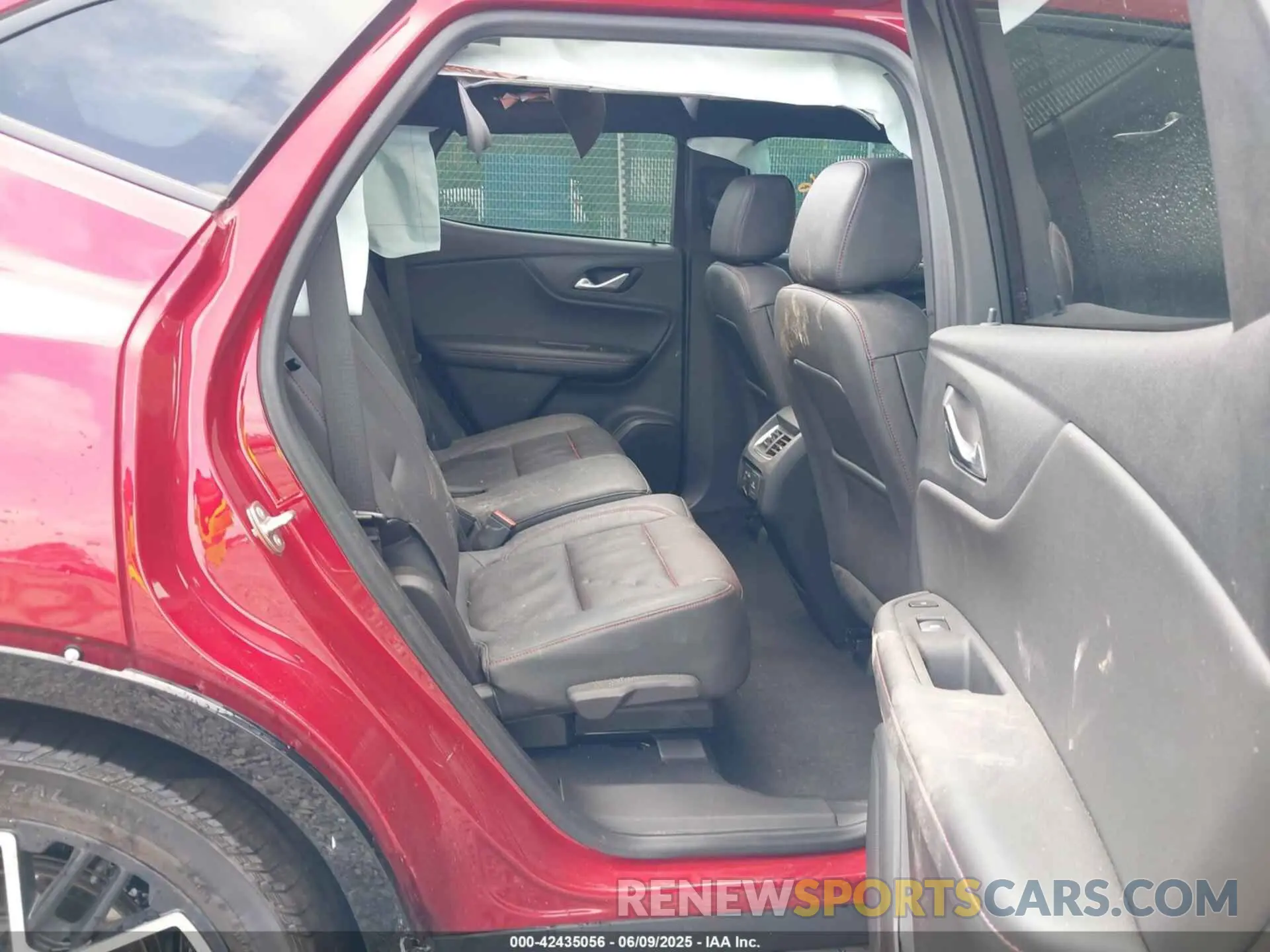8 Photograph of a damaged car 3GNKBKRS4PS128545 CHEVROLET BLAZER 2023
