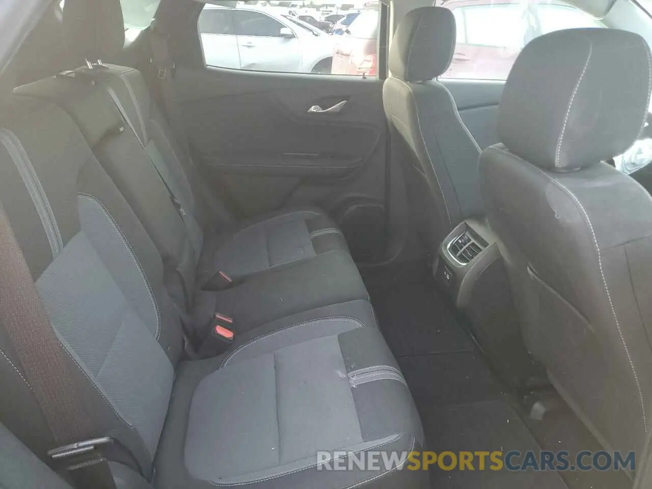 11 Фотография поврежденного автомобиля 3GNKBCR44RS257430 CHEVROLET BLAZER 2024