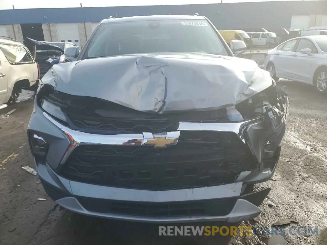 5 Фотография поврежденного автомобиля 3GNKBCR44RS257430 CHEVROLET BLAZER 2024