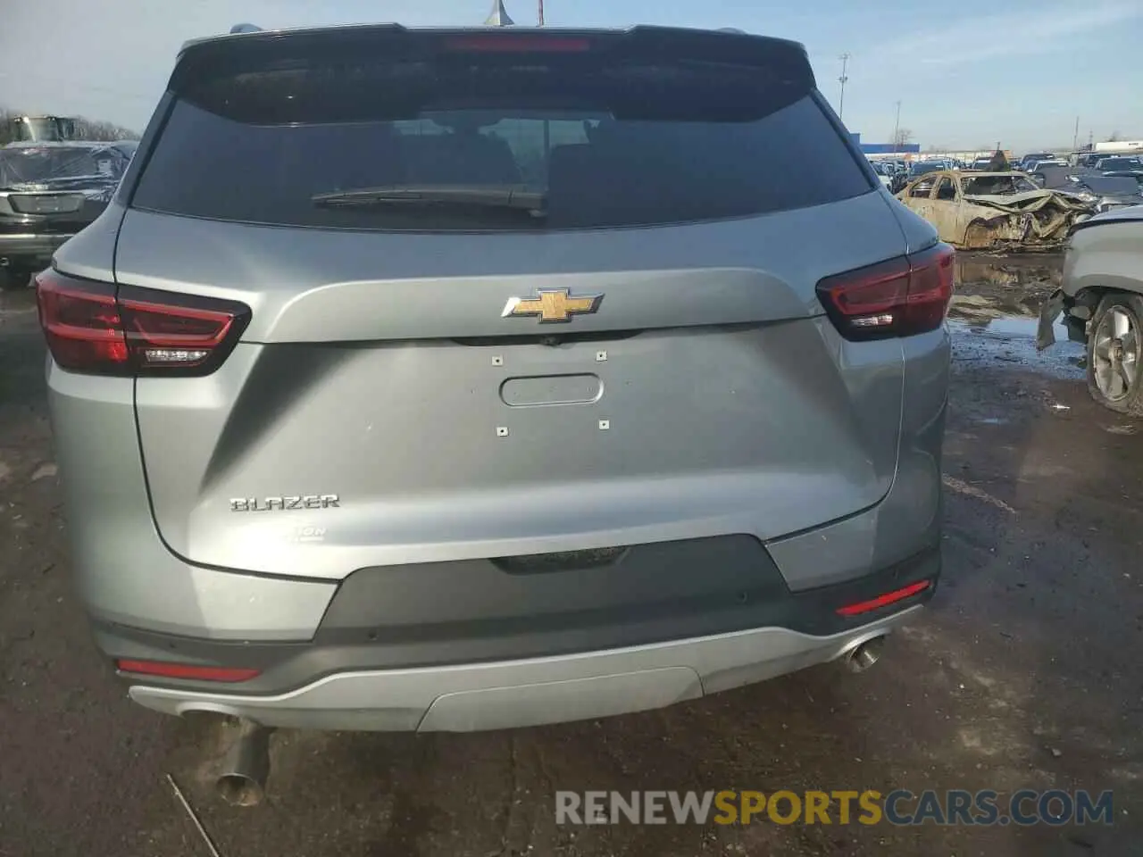 6 Фотография поврежденного автомобиля 3GNKBCR44RS257430 CHEVROLET BLAZER 2024