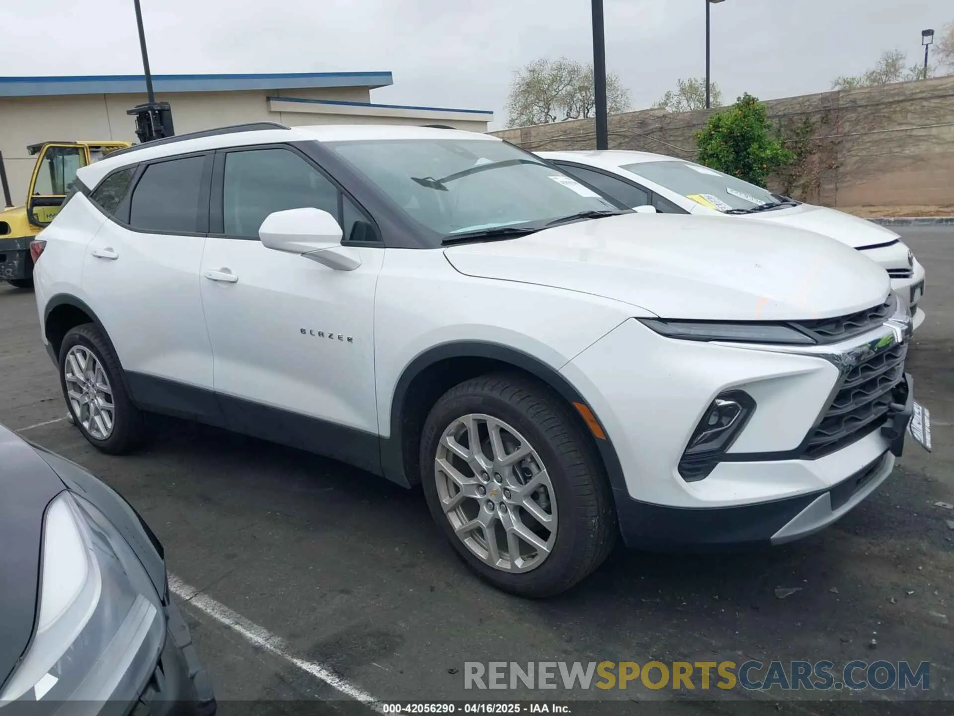 14 Photograph of a damaged car 3GNKBCR44RS277208 CHEVROLET BLAZER 2024