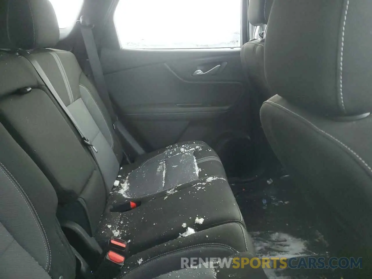 11 Photograph of a damaged car 3GNKBCR46RS183542 CHEVROLET BLAZER 2024