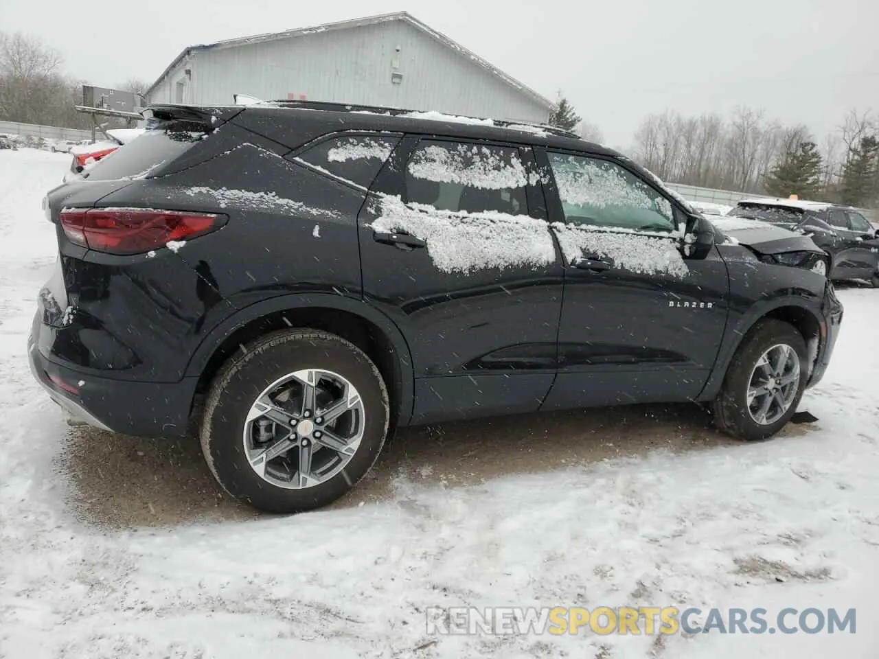 3 Photograph of a damaged car 3GNKBCR46RS243304 CHEVROLET BLAZER 2024