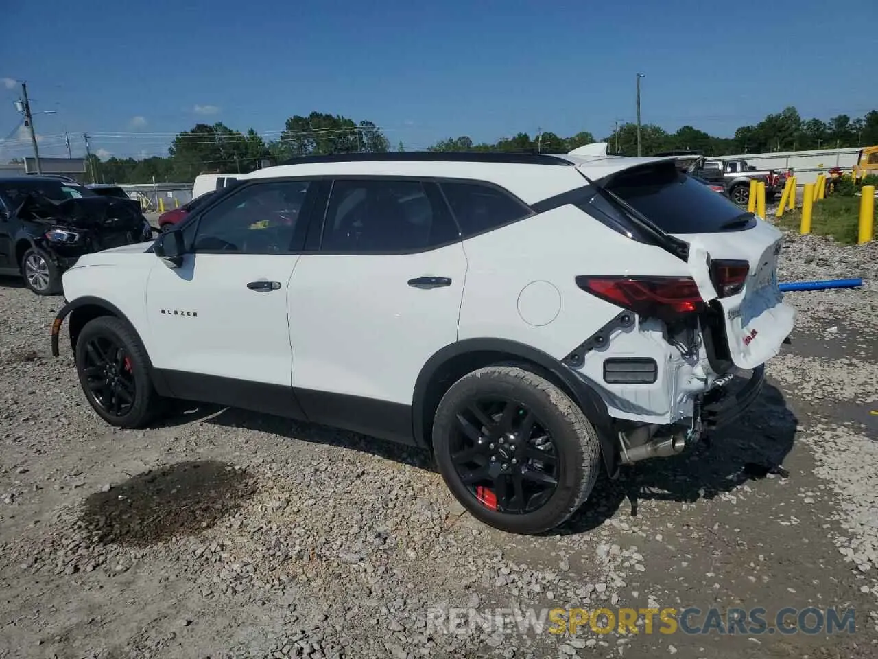 2 Фотография поврежденного автомобиля 3GNKBCR48RS248777 CHEVROLET BLAZER 2024