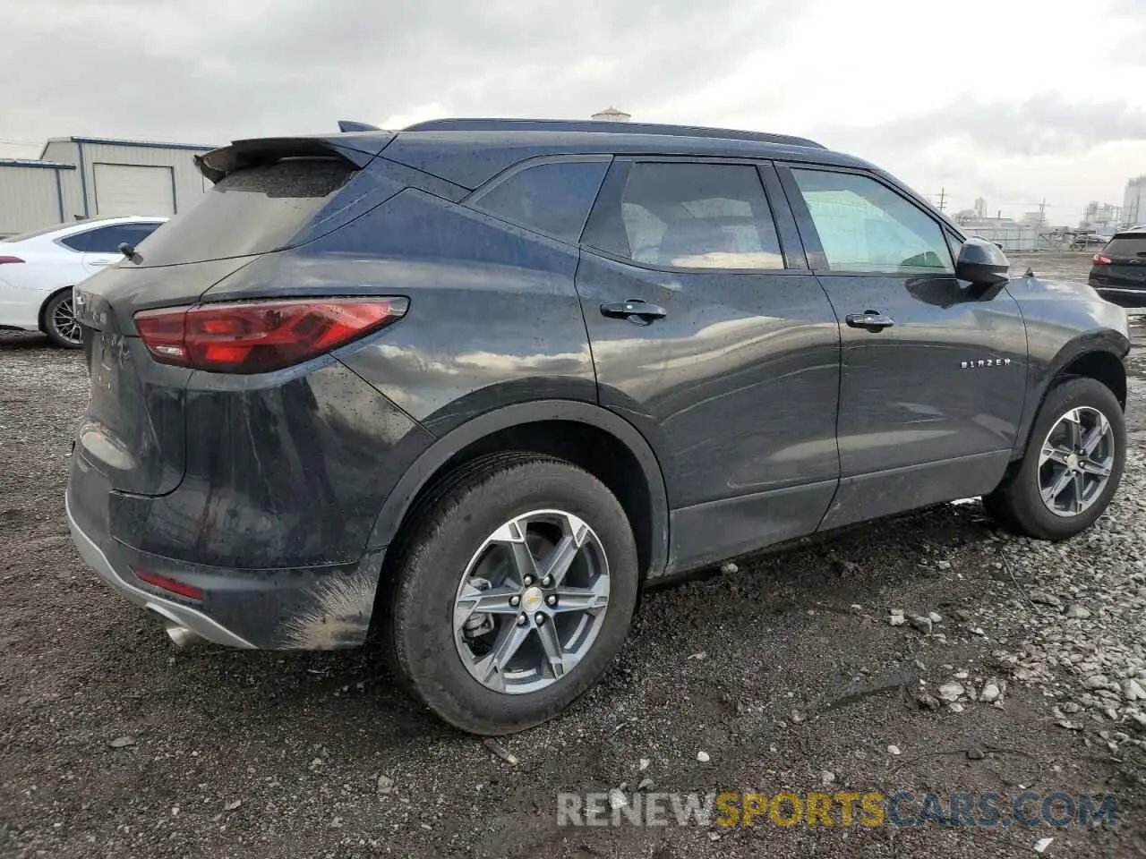 3 Photograph of a damaged car 3GNKBCR4XRS243922 CHEVROLET BLAZER 2024