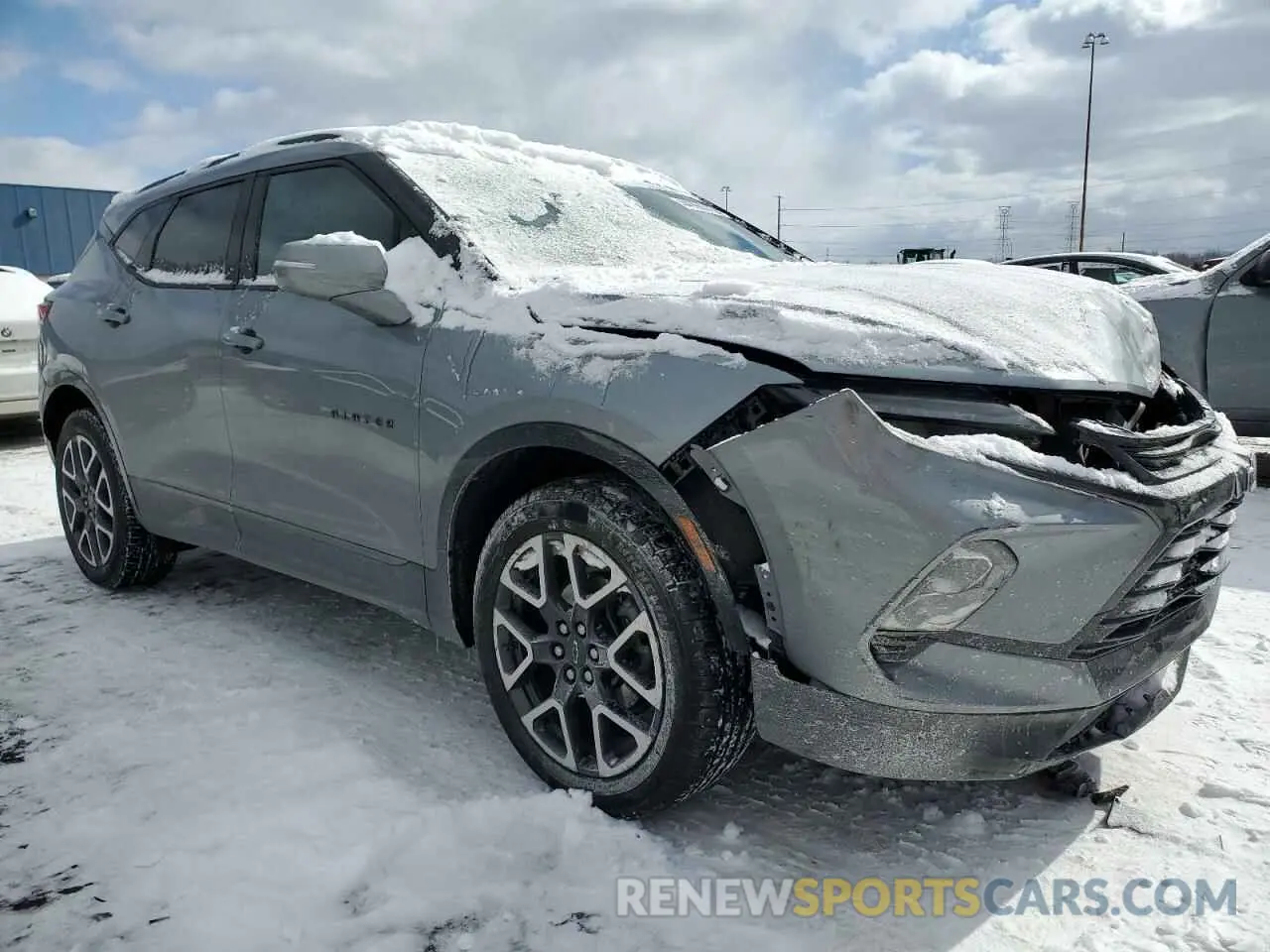 4 Photograph of a damaged car 3GNKBERS2RS162035 CHEVROLET BLAZER 2024