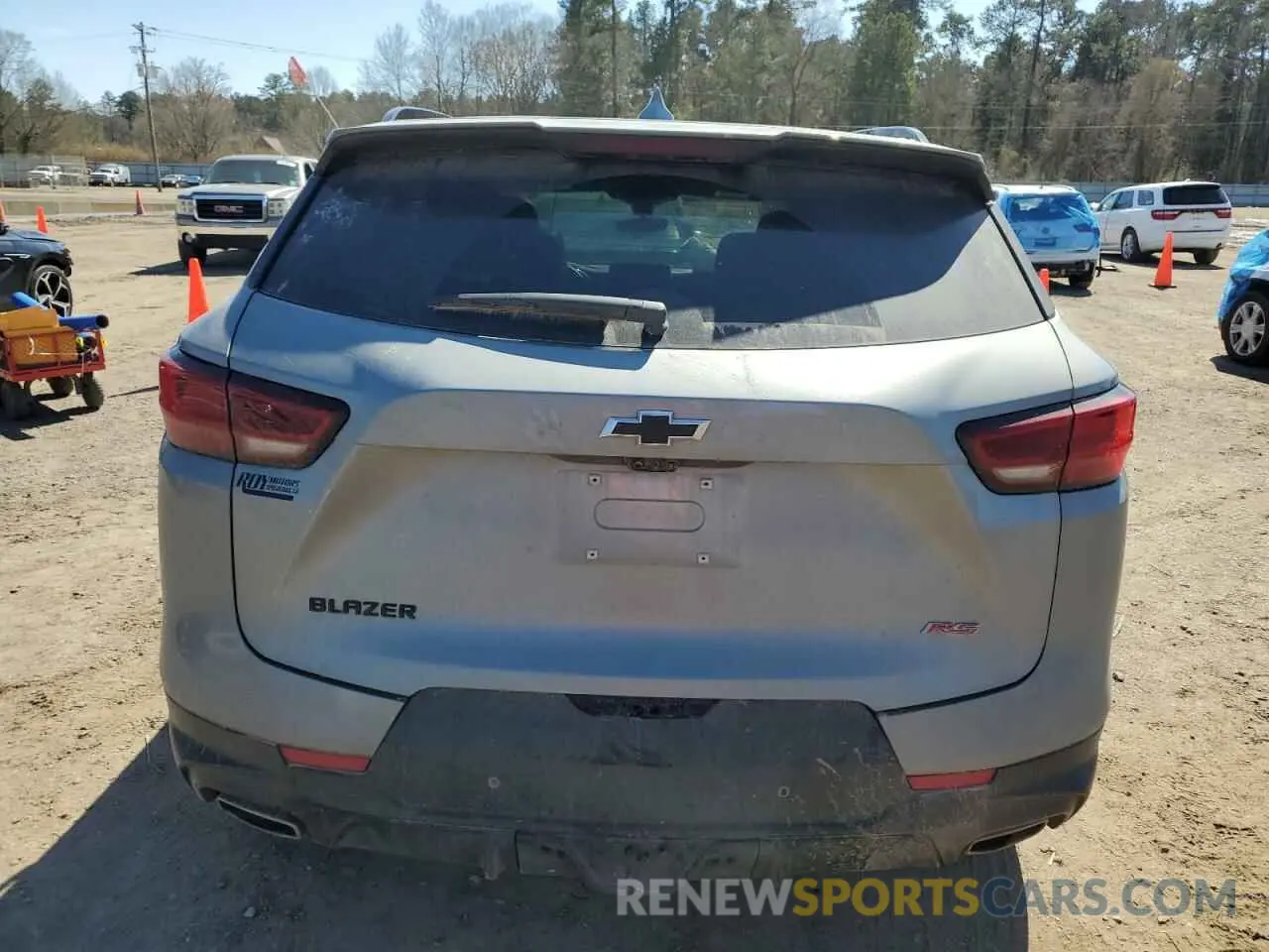 6 Photograph of a damaged car 3GNKBERS7RS172074 CHEVROLET BLAZER 2024