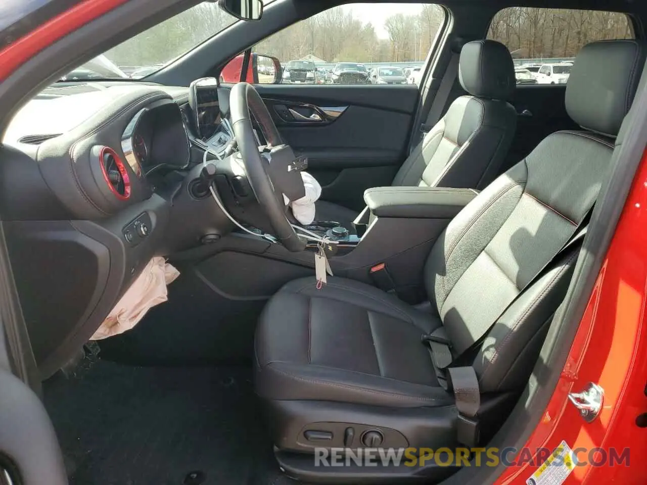 7 Фотография поврежденного автомобиля 3GNKBKRS0RS152022 CHEVROLET BLAZER 2024
