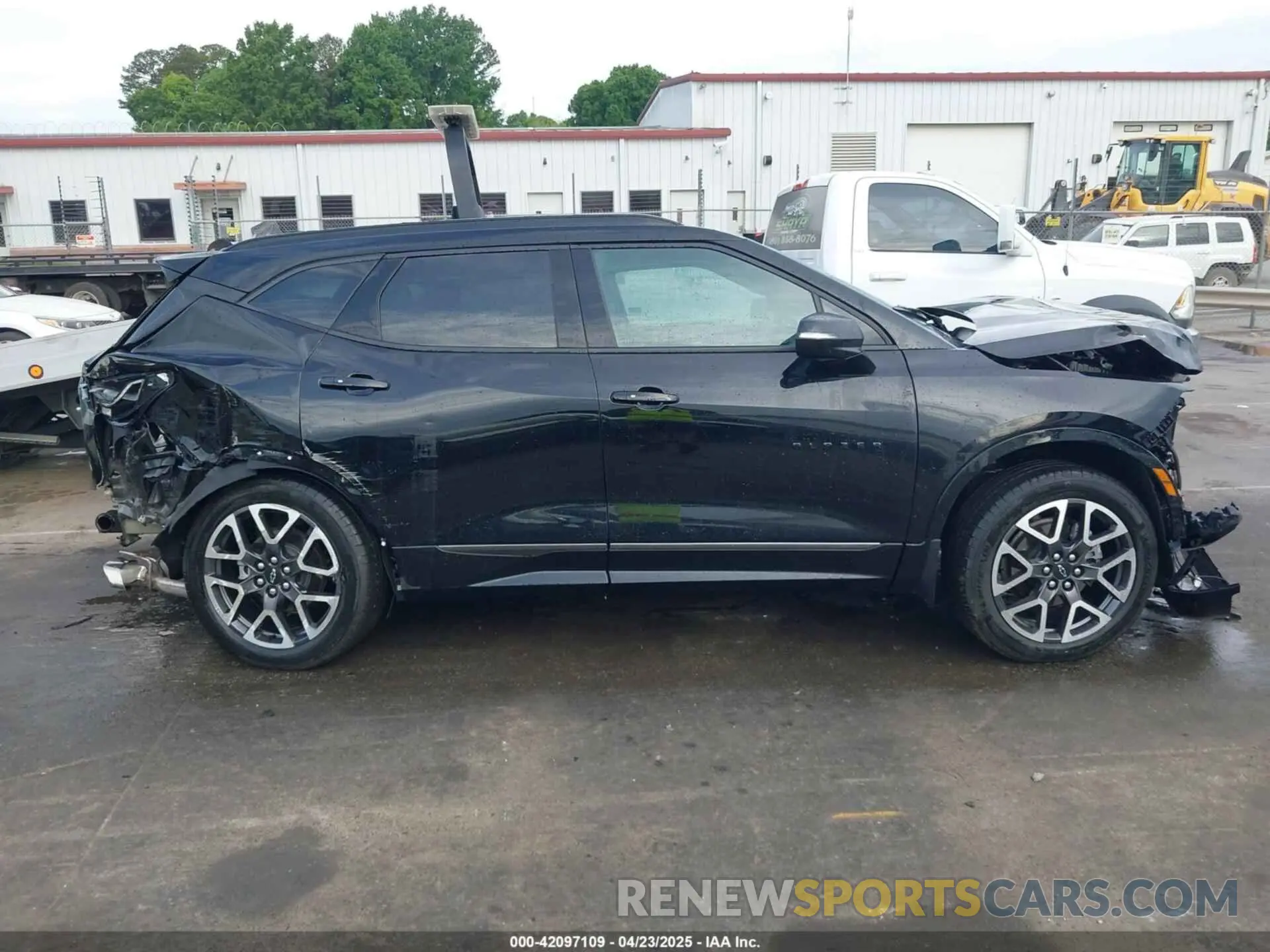 14 Фотография поврежденного автомобиля 3GNKBKRS1RS122026 CHEVROLET BLAZER 2024