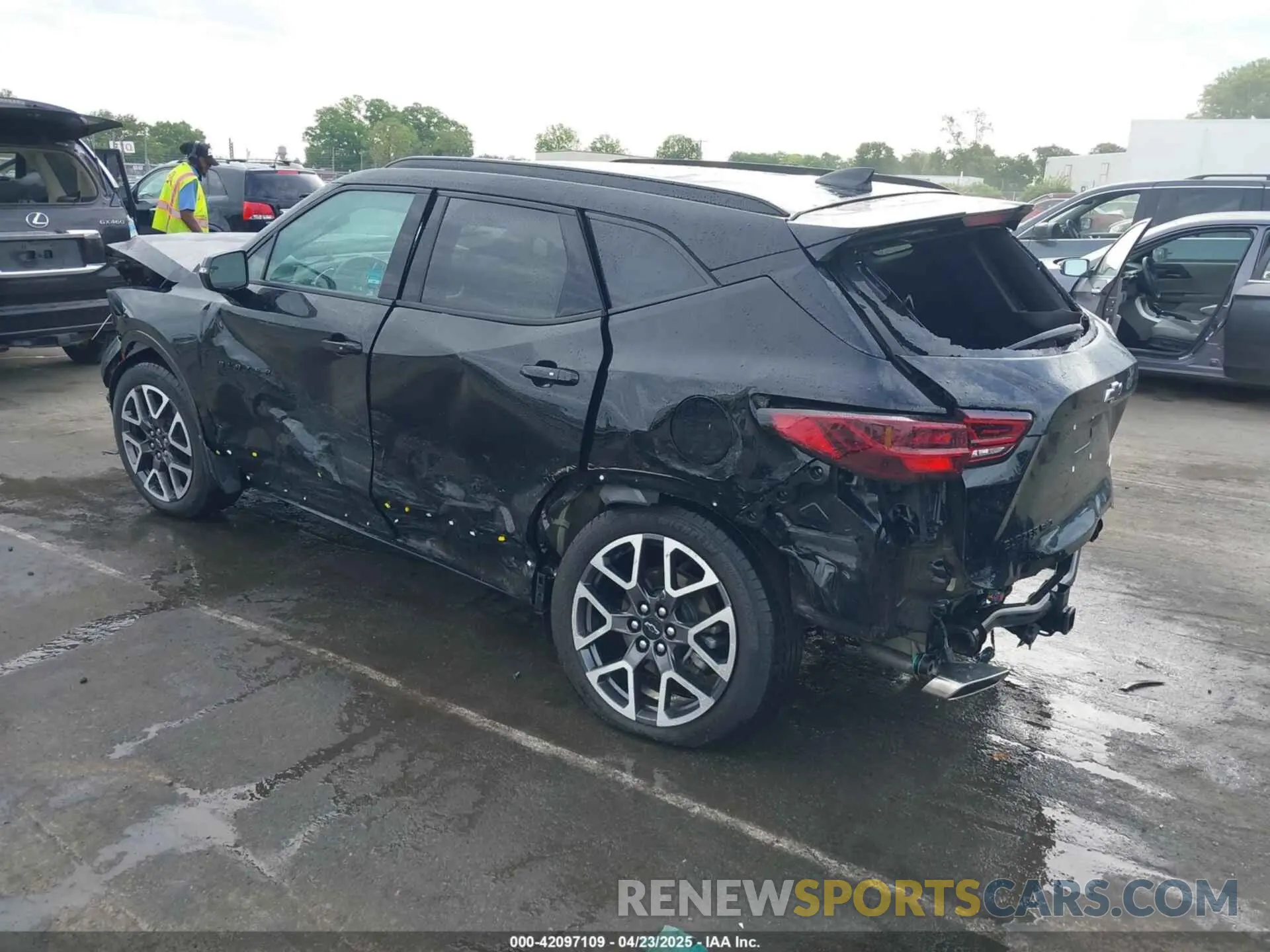 3 Фотография поврежденного автомобиля 3GNKBKRS1RS122026 CHEVROLET BLAZER 2024