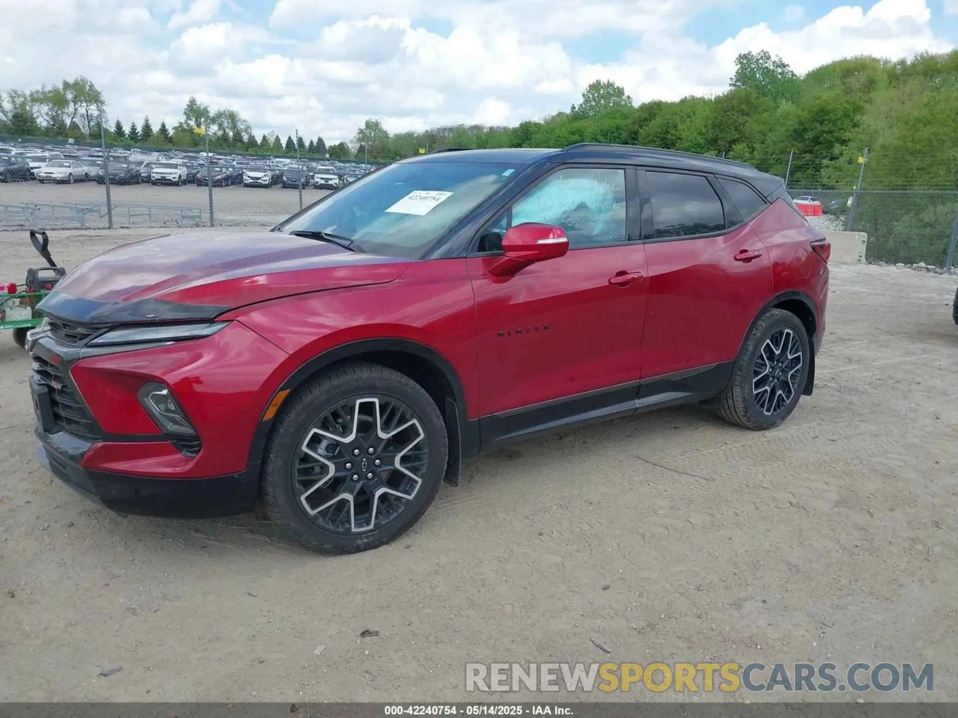 2 Photograph of a damaged car 3GNKBKRS1RS193064 CHEVROLET BLAZER 2024