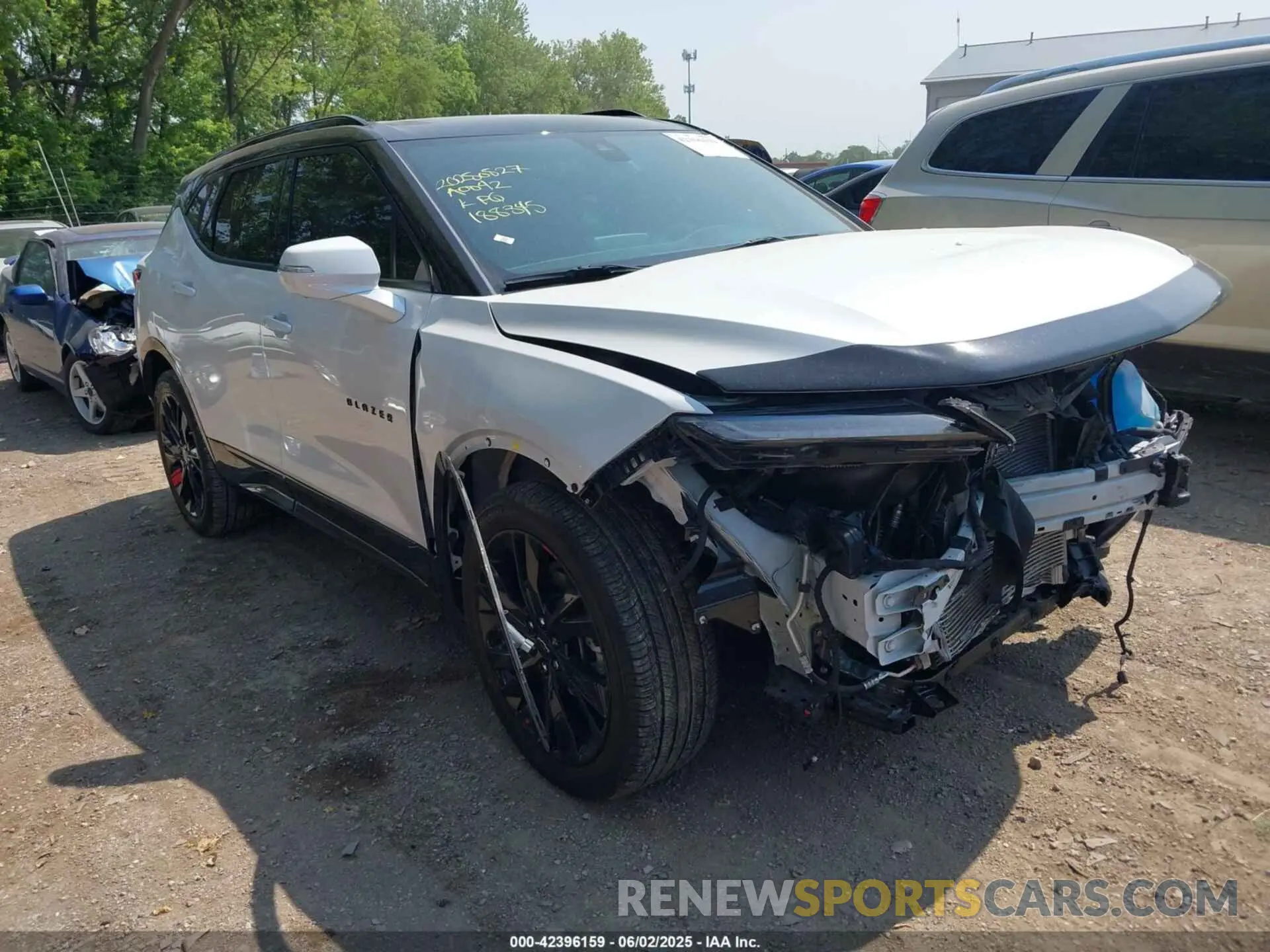 1 Photograph of a damaged car 3GNKBKRS6RS188345 CHEVROLET BLAZER 2024