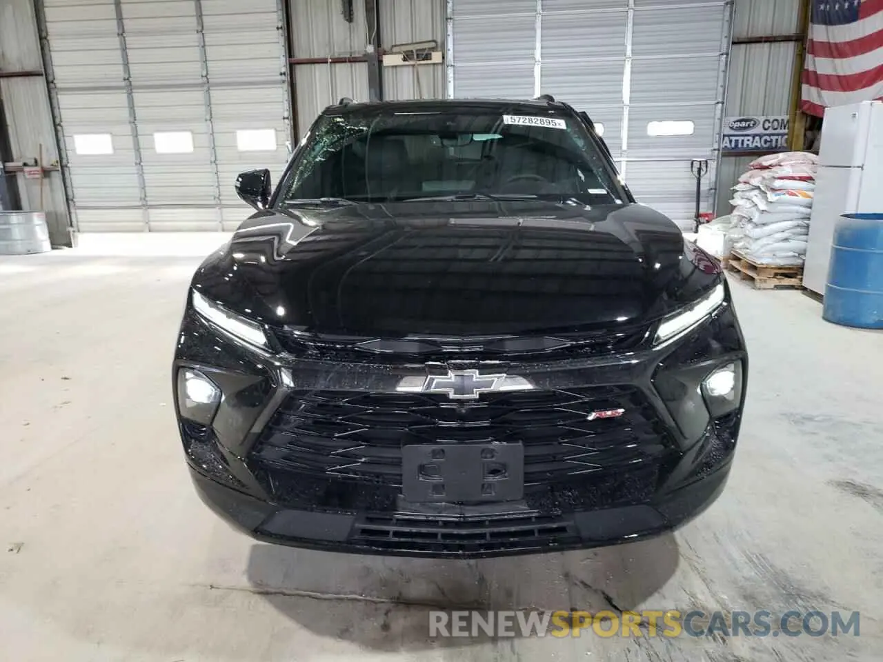 5 Photograph of a damaged car 3GNKBKRSXRS174979 CHEVROLET BLAZER 2024