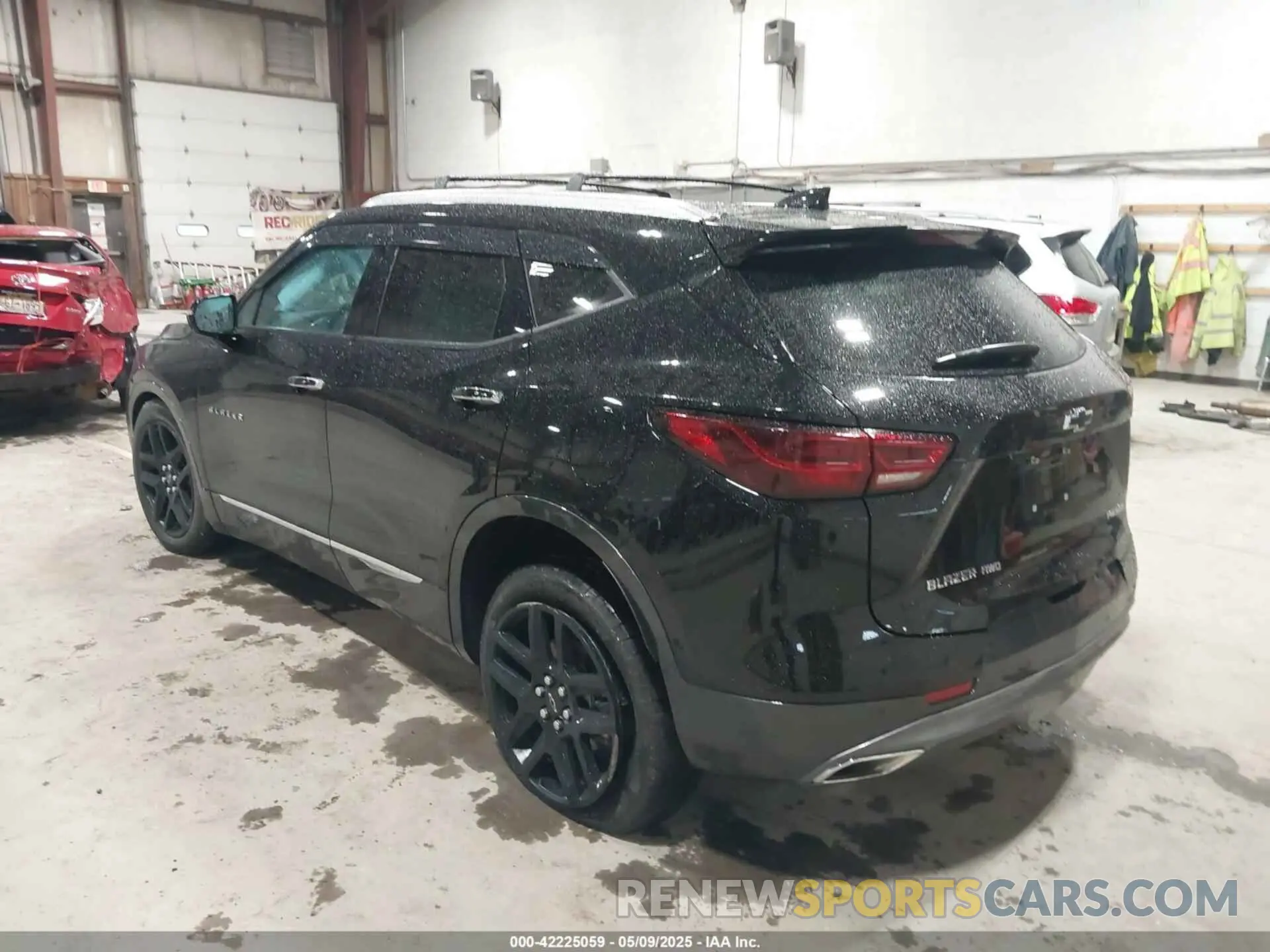 3 Photograph of a damaged car 3GNKBLRS6RS174905 CHEVROLET BLAZER 2024