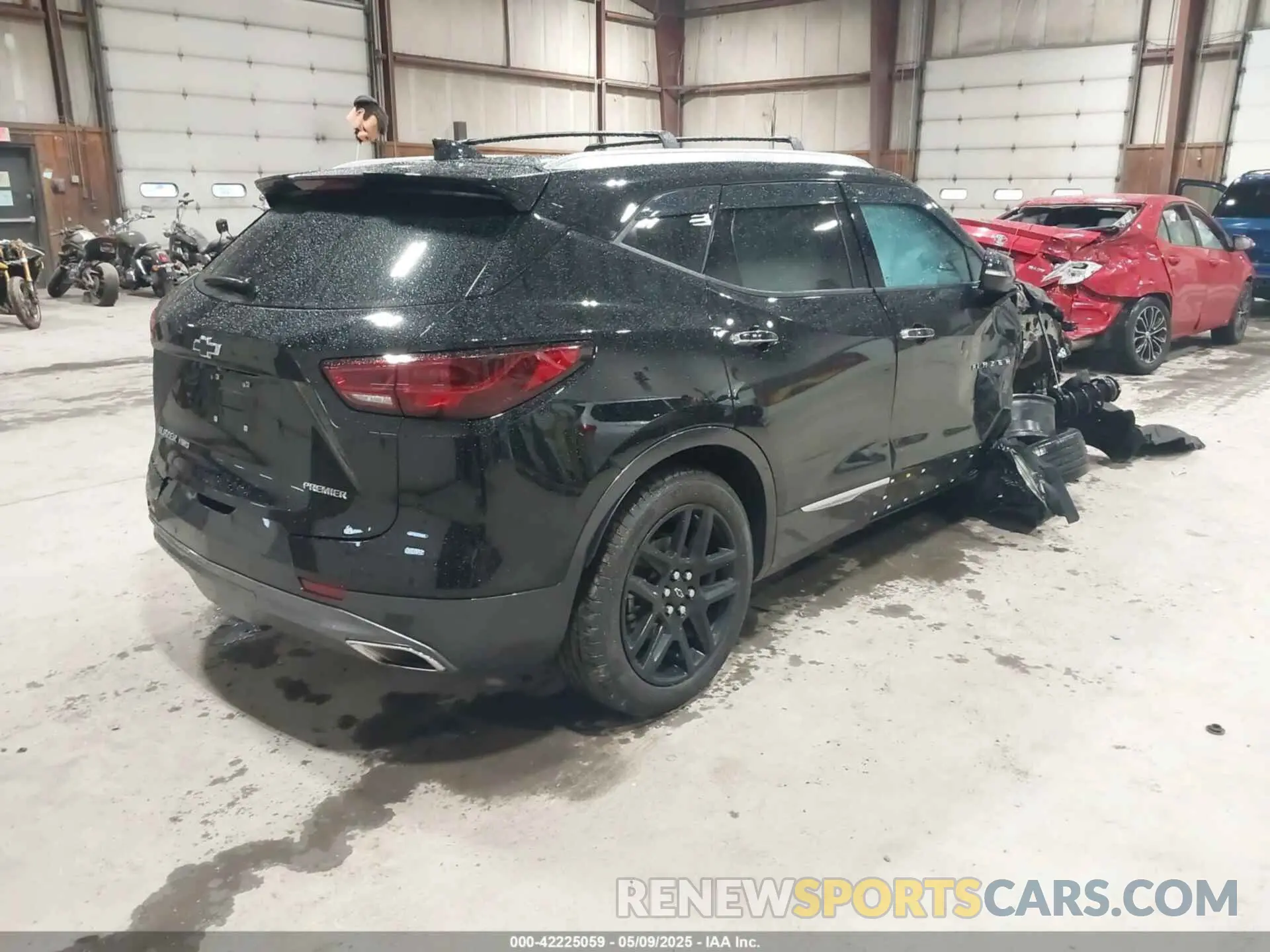 4 Photograph of a damaged car 3GNKBLRS6RS174905 CHEVROLET BLAZER 2024