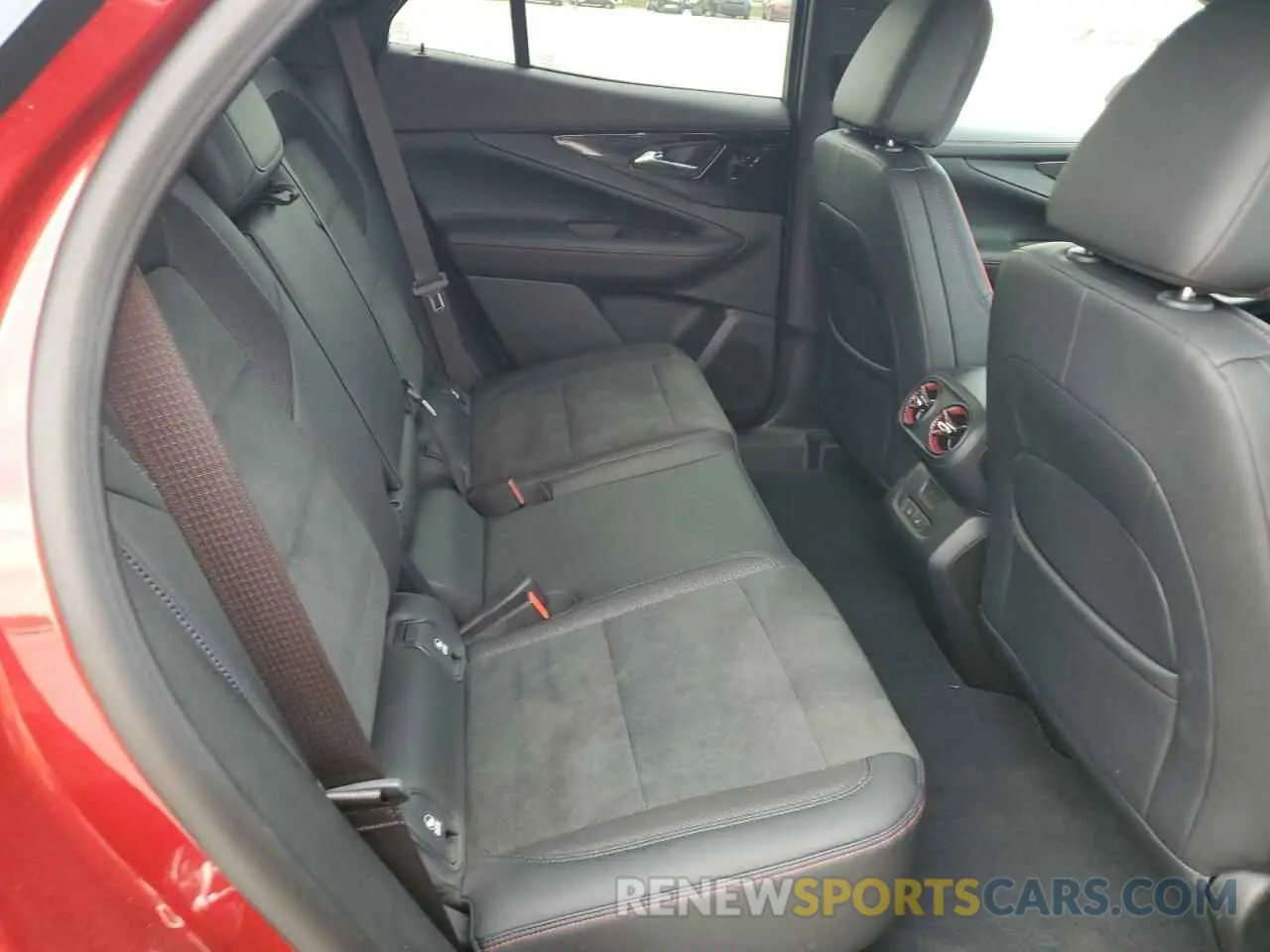 11 Фотография поврежденного автомобиля 3GNKDCRJ1RS163974 CHEVROLET BLAZER 2024