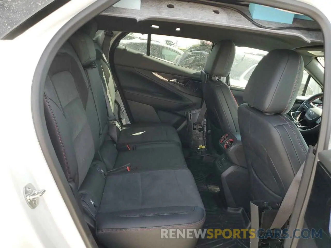 11 Фотография поврежденного автомобиля 3GNKDCRJ3RS255118 CHEVROLET BLAZER 2024