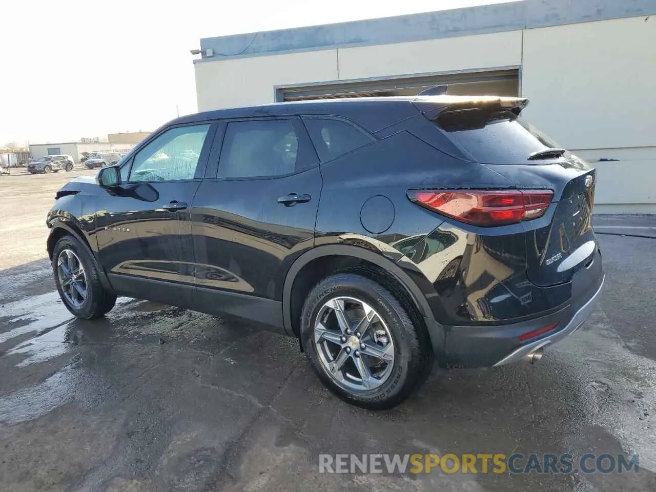 2 Photograph of a damaged car 3GNKBCR46SS171641 CHEVROLET BLAZER 2025