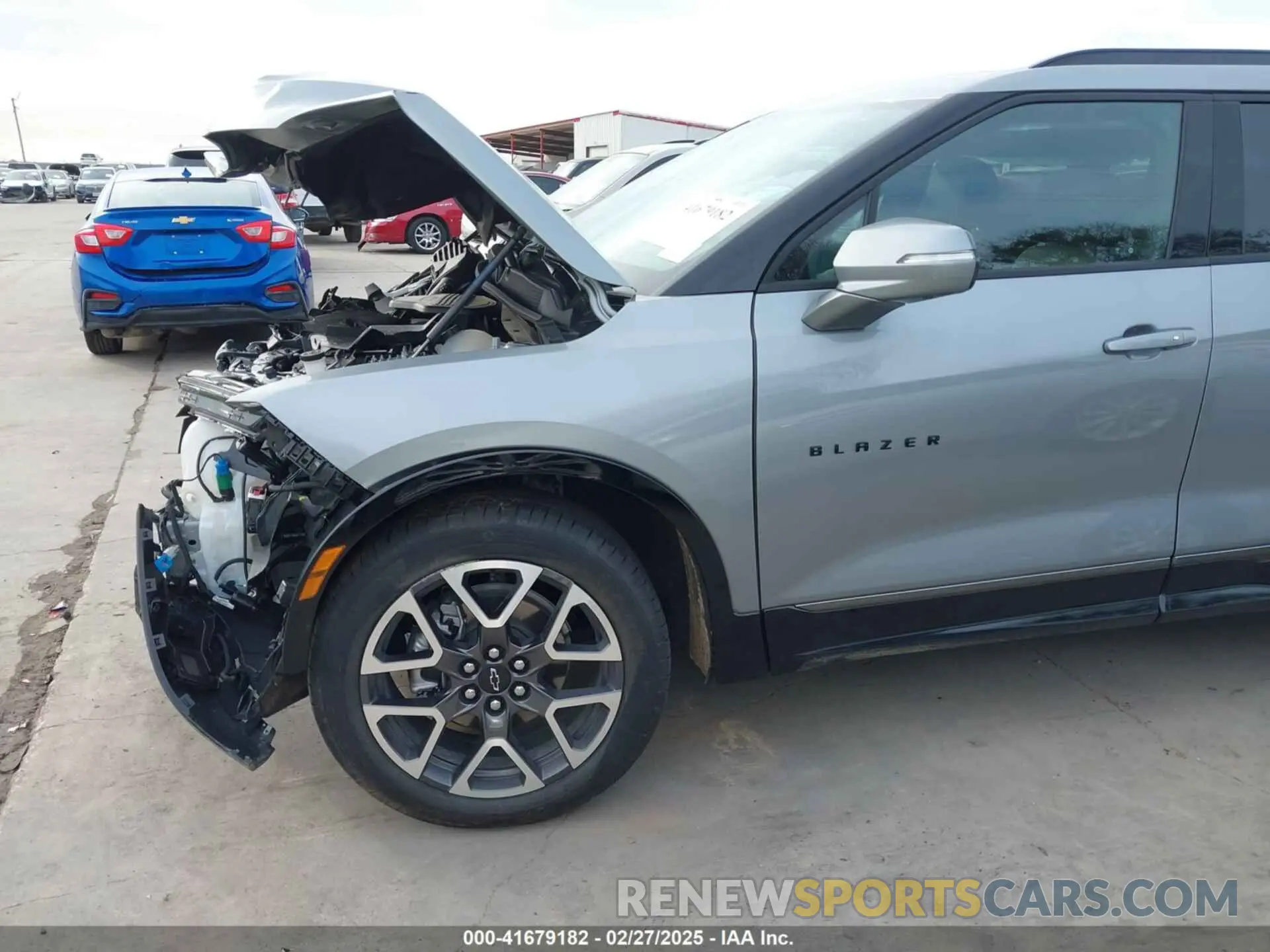 18 Photograph of a damaged car 3GNKBKRS3SS124978 CHEVROLET BLAZER 2025
