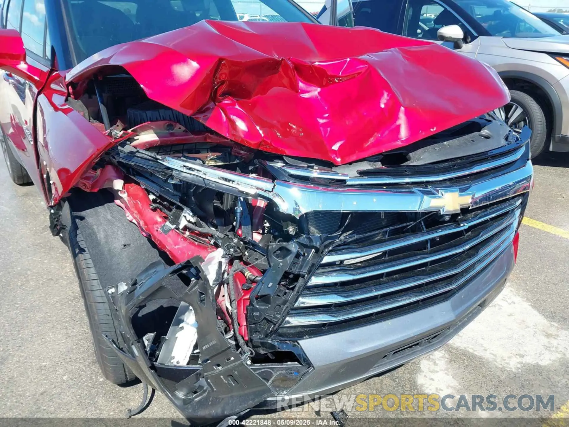 6 Photograph of a damaged car 3GNKBLR41SS117549 CHEVROLET BLAZER 2025