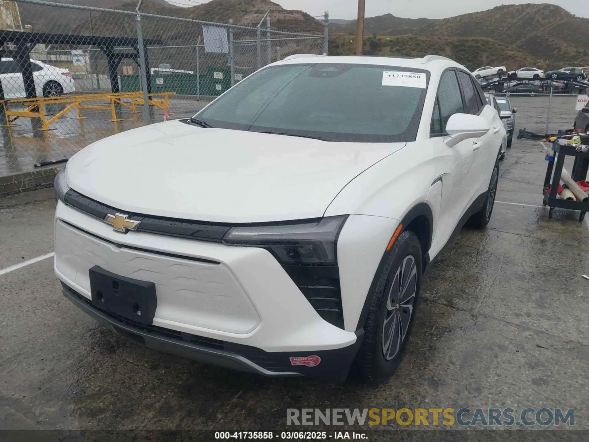 2 Photograph of a damaged car 3GNKDBRJ0RS218750 CHEVROLET BLAZER EV 2024