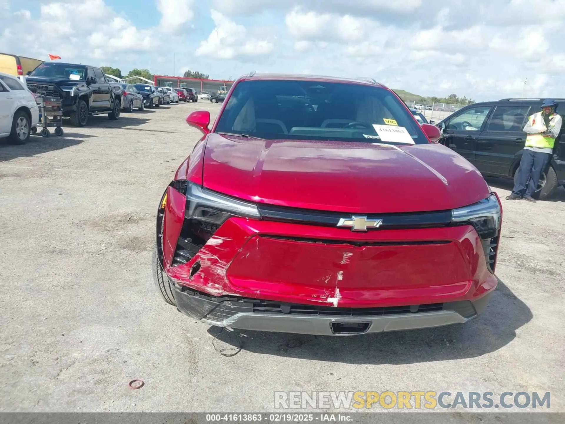 13 Photograph of a damaged car 3GNKDBRJ2RS272616 CHEVROLET BLAZER EV 2024