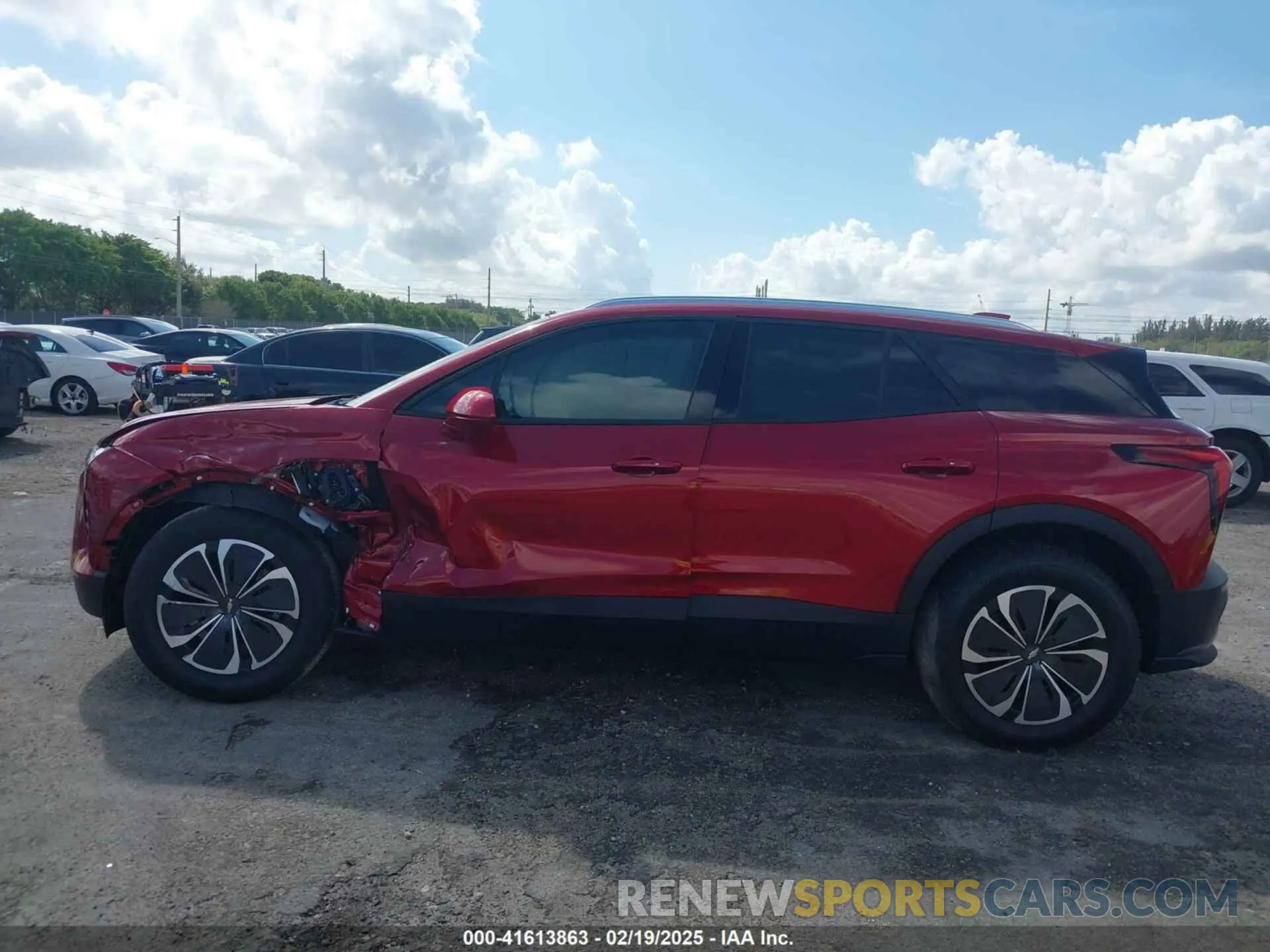 15 Photograph of a damaged car 3GNKDBRJ2RS272616 CHEVROLET BLAZER EV 2024