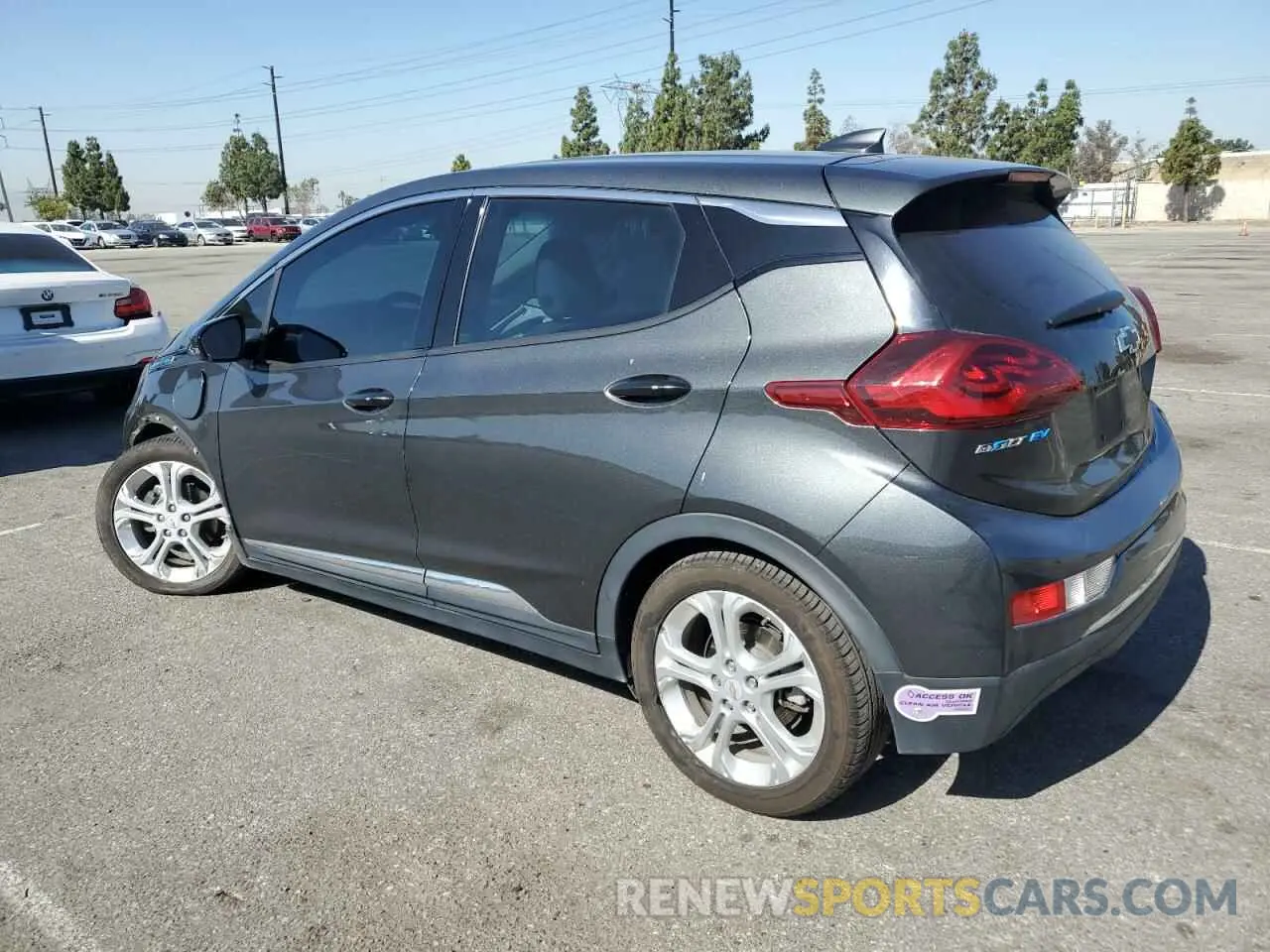 2 Photograph of a damaged car 1G1FY6S04K4117295 CHEVROLET BOLT 2019