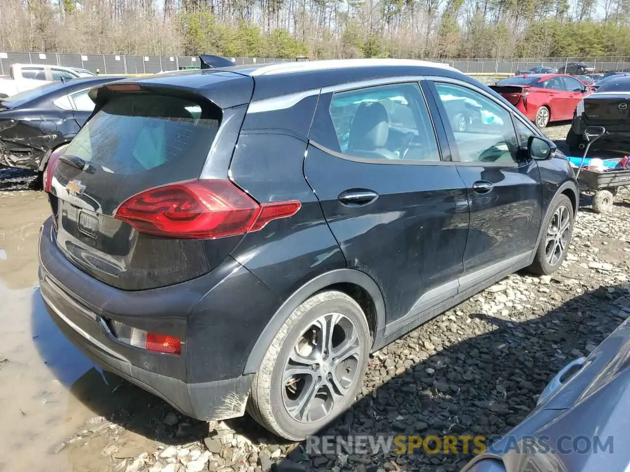 3 Photograph of a damaged car 1G1FZ6S09K4120772 CHEVROLET BOLT 2019