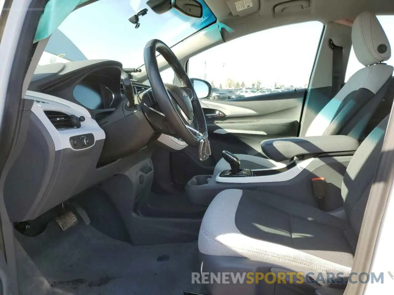 7 Photograph of a damaged car 1G1FY6S06L4102881 CHEVROLET BOLT 2020