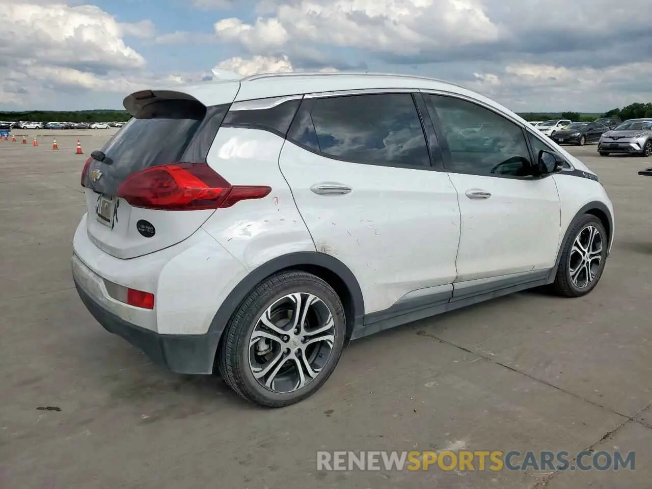 3 Photograph of a damaged car 1G1FZ6S02M4108711 CHEVROLET BOLT 2021