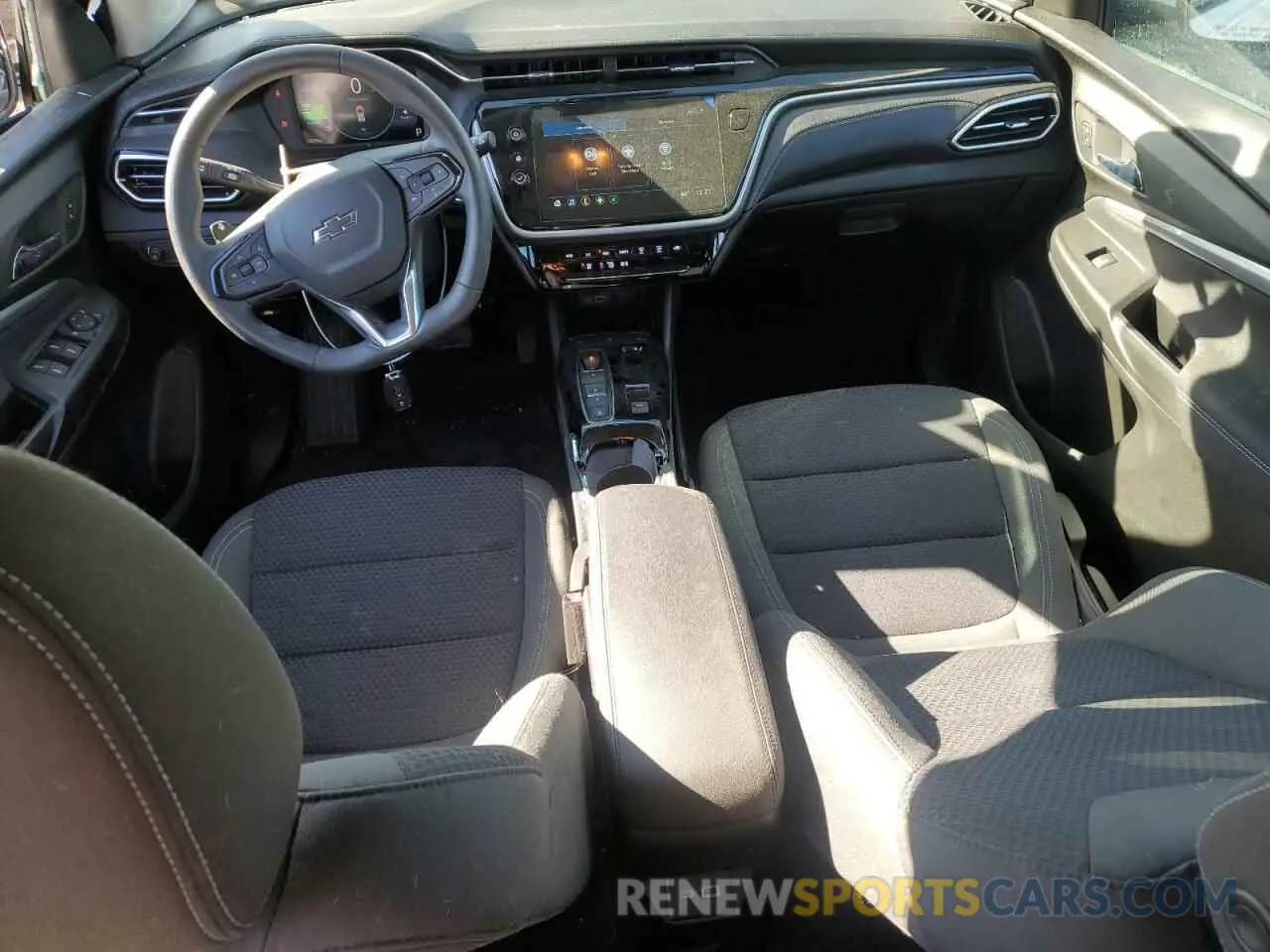 8 Photograph of a damaged car 1G1FY6S04N4125451 CHEVROLET BOLT 2022
