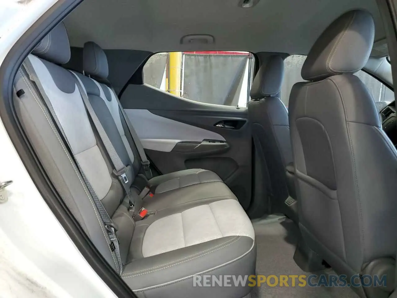 11 Photograph of a damaged car 1G1FZ6S02N4106197 CHEVROLET BOLT 2022