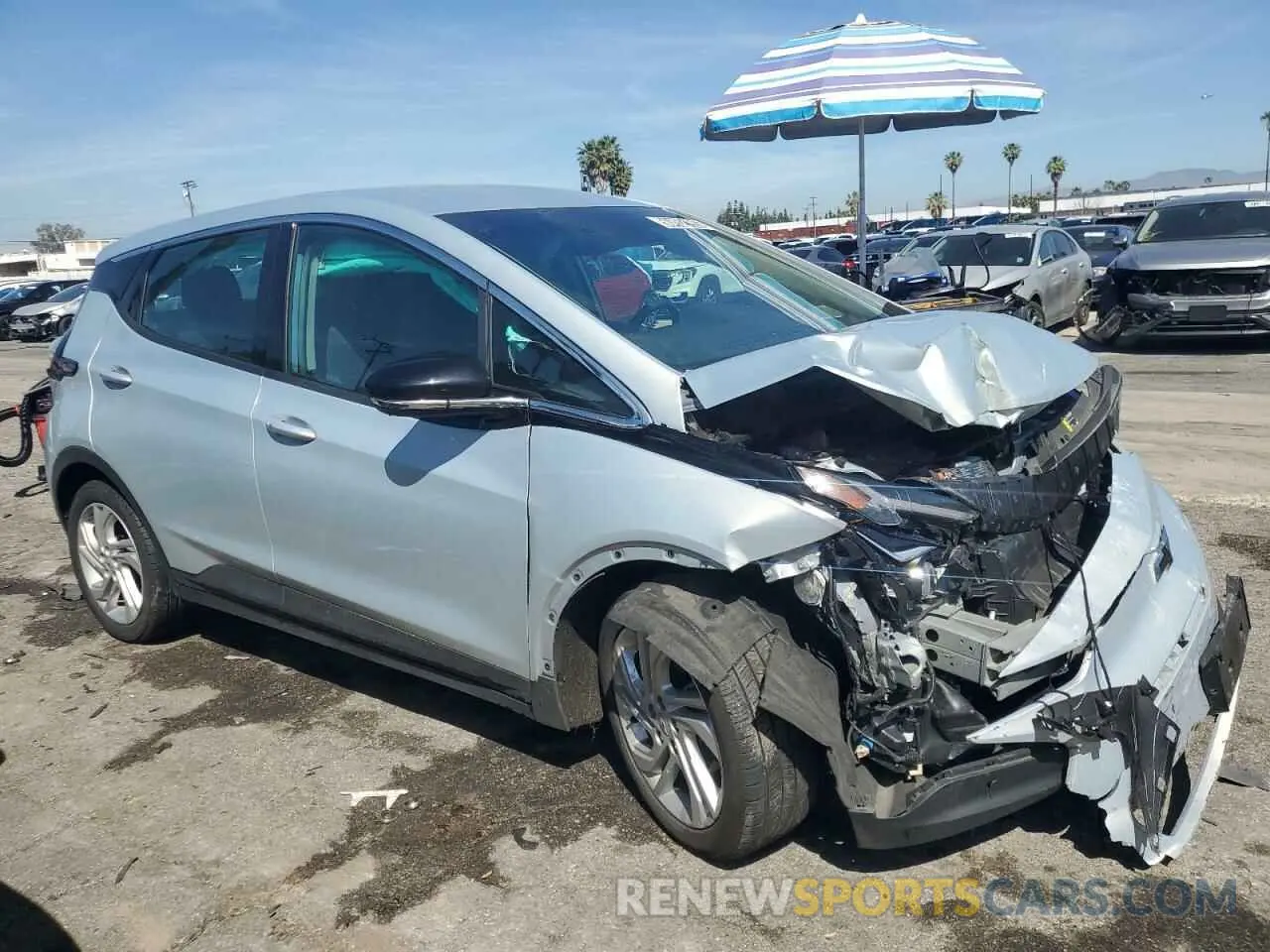 4 Photograph of a damaged car 1G1FW6S02P4165942 CHEVROLET BOLT 2023