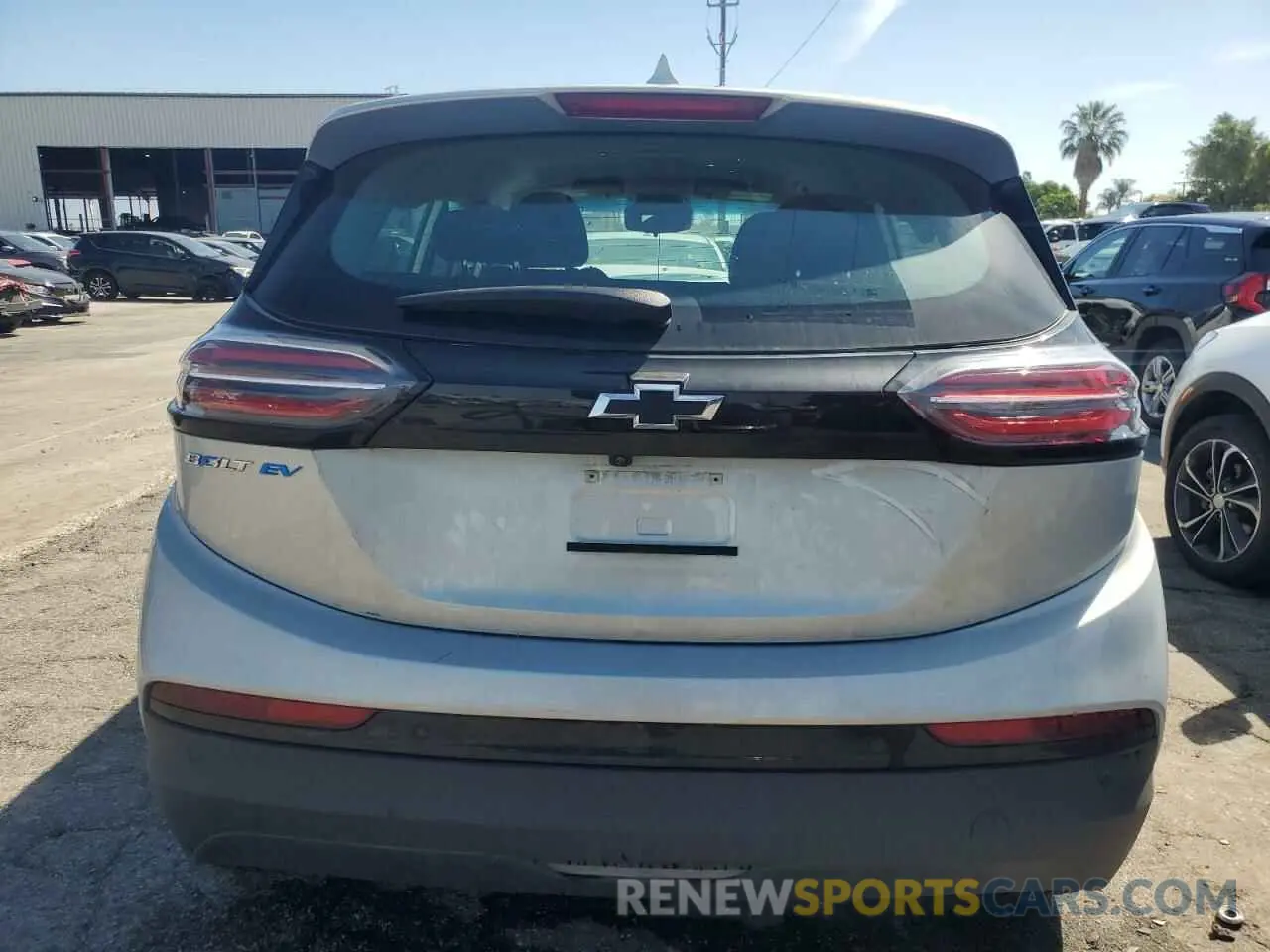 6 Photograph of a damaged car 1G1FW6S02P4165942 CHEVROLET BOLT 2023