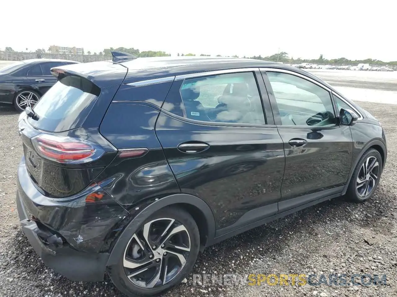 3 Photograph of a damaged car 1G1FX6S06P4189397 CHEVROLET BOLT 2023