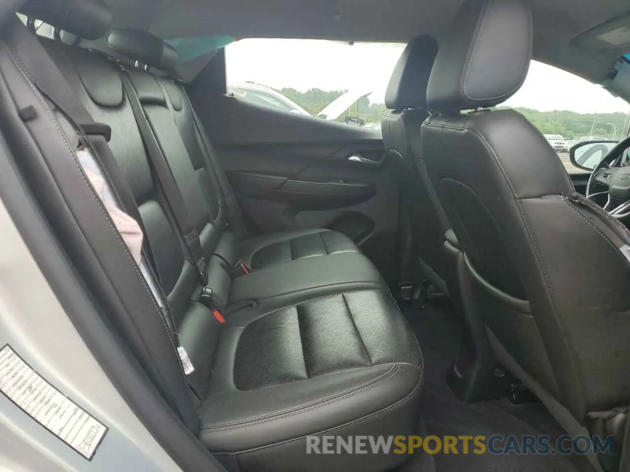 11 Photograph of a damaged car 1G1FX6S08P4133686 CHEVROLET BOLT 2023