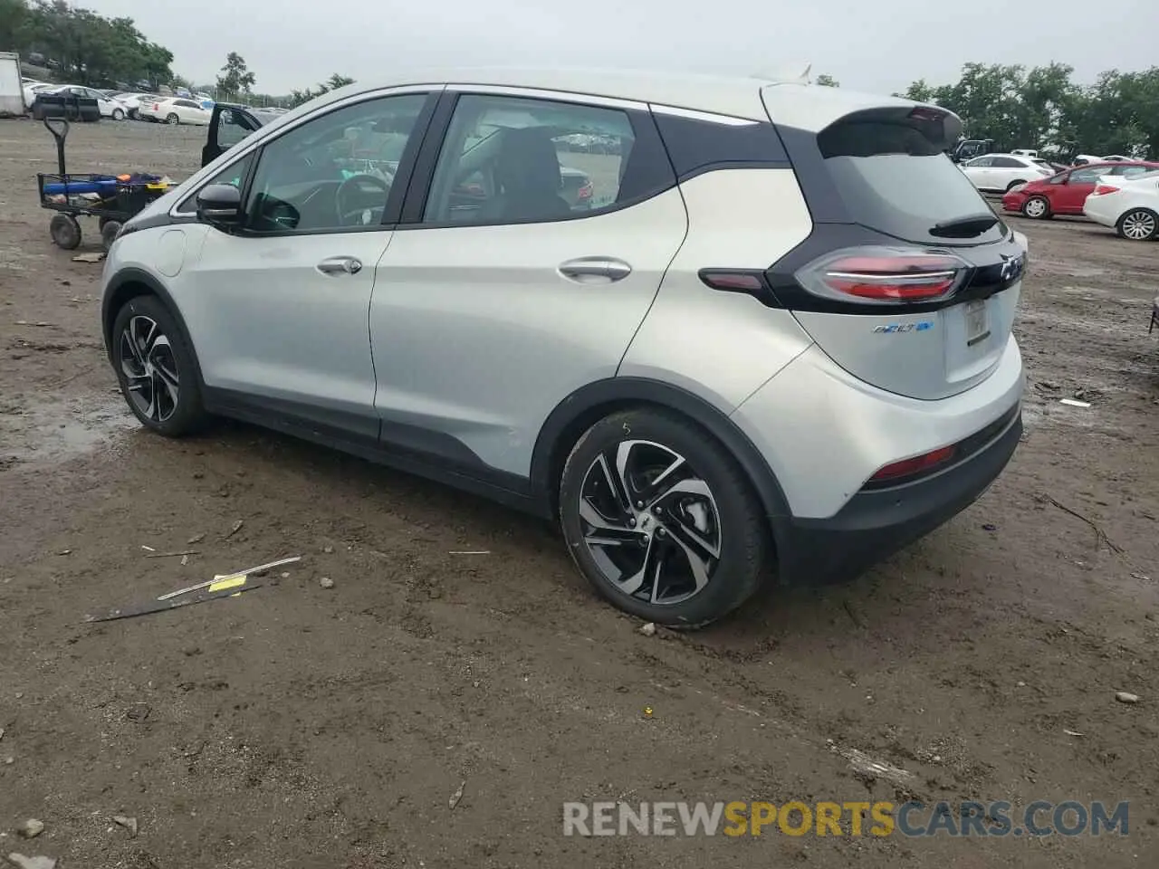 2 Photograph of a damaged car 1G1FX6S08P4133686 CHEVROLET BOLT 2023