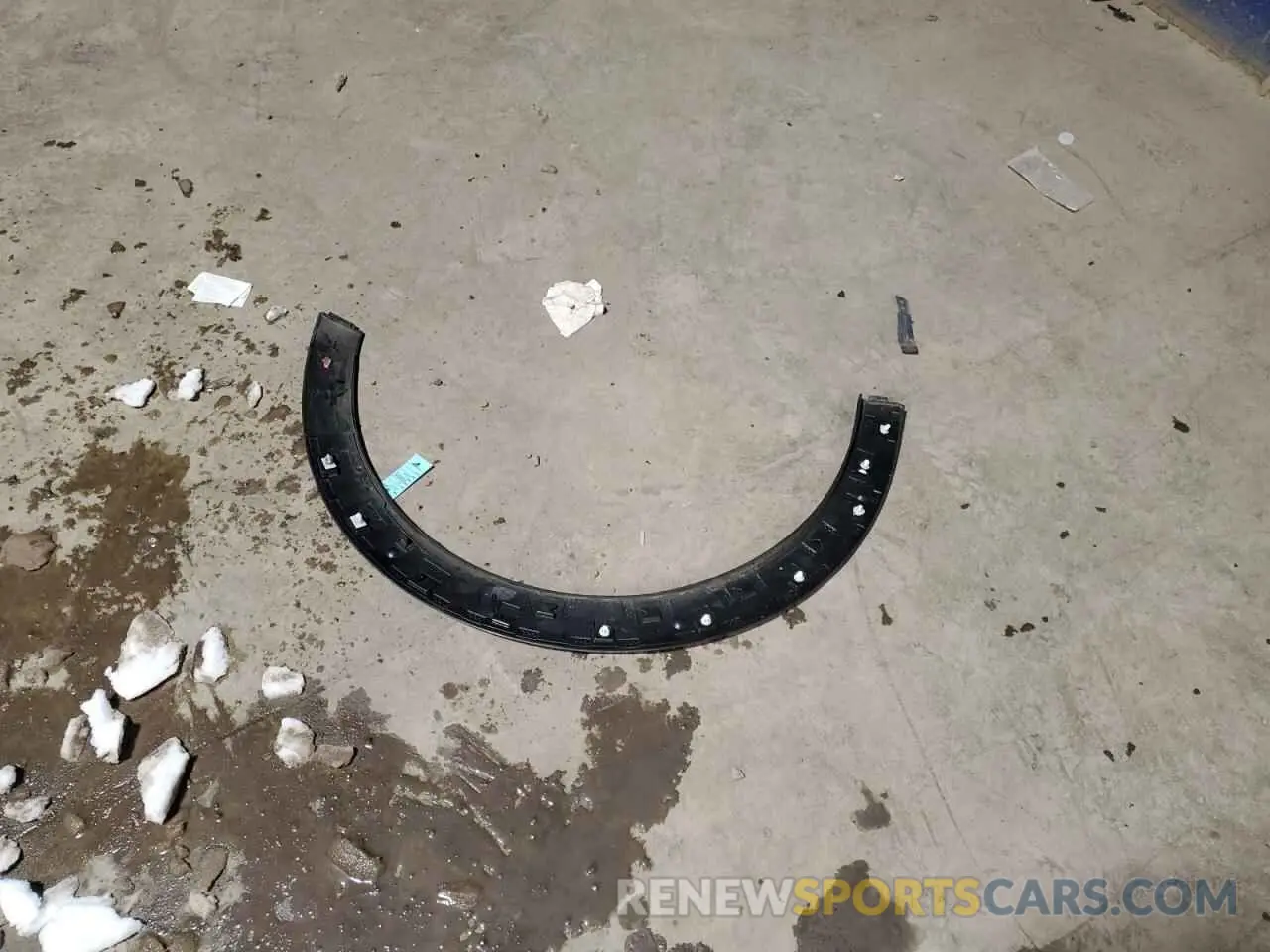 13 Photograph of a damaged car 1G1FY6S00P4148454 CHEVROLET BOLT 2023