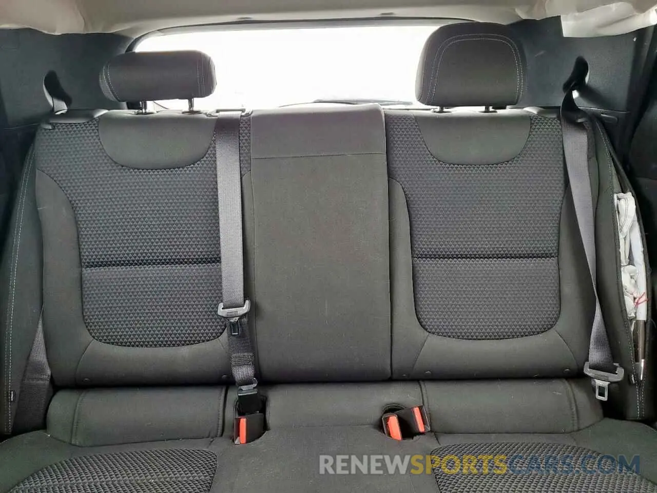 19 Photograph of a damaged car 1G1FY6S01P4142811 CHEVROLET BOLT 2023