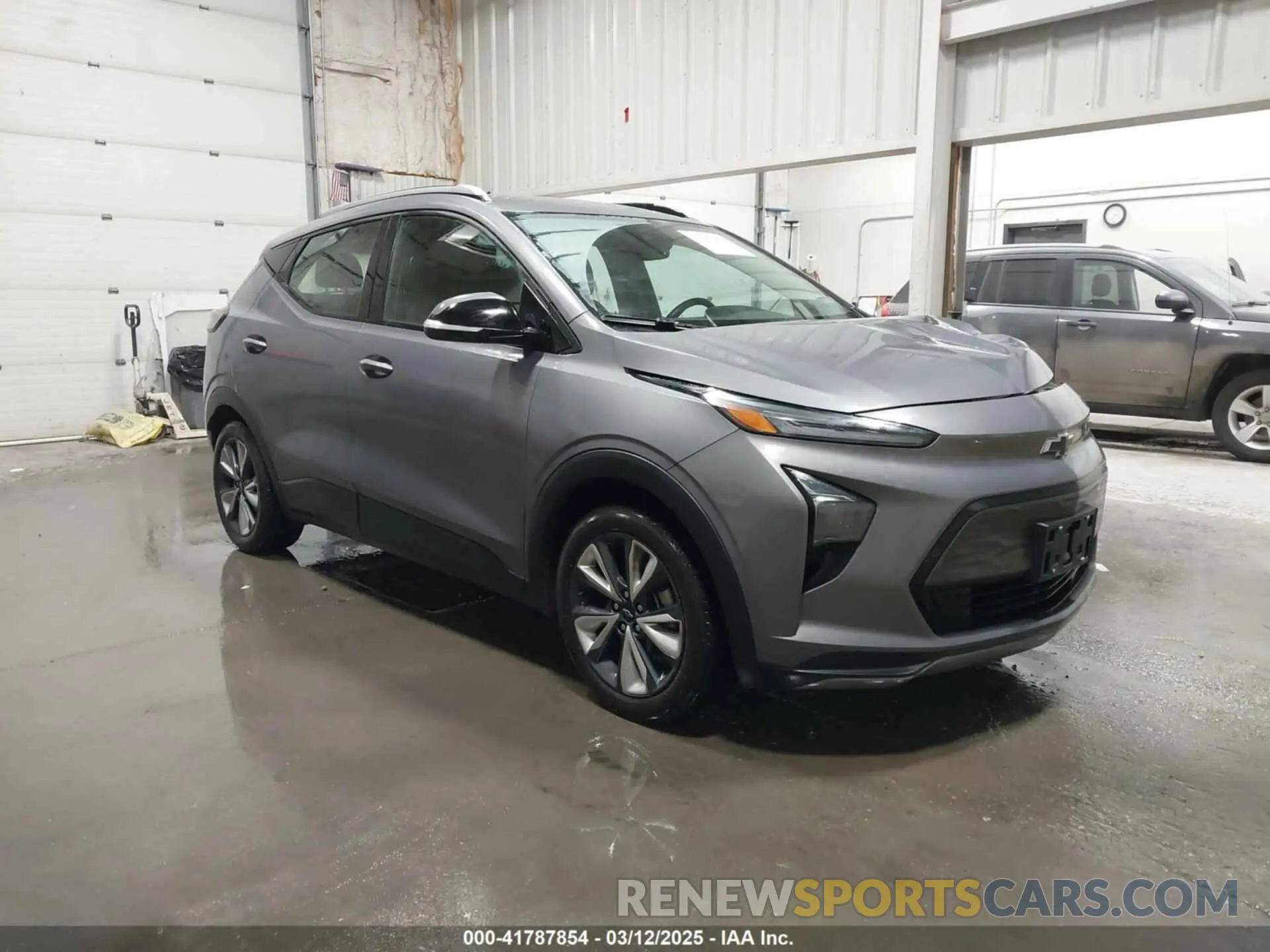 1 Photograph of a damaged car 1G1FY6S02N4108955 CHEVROLET BOLT EUV 2022
