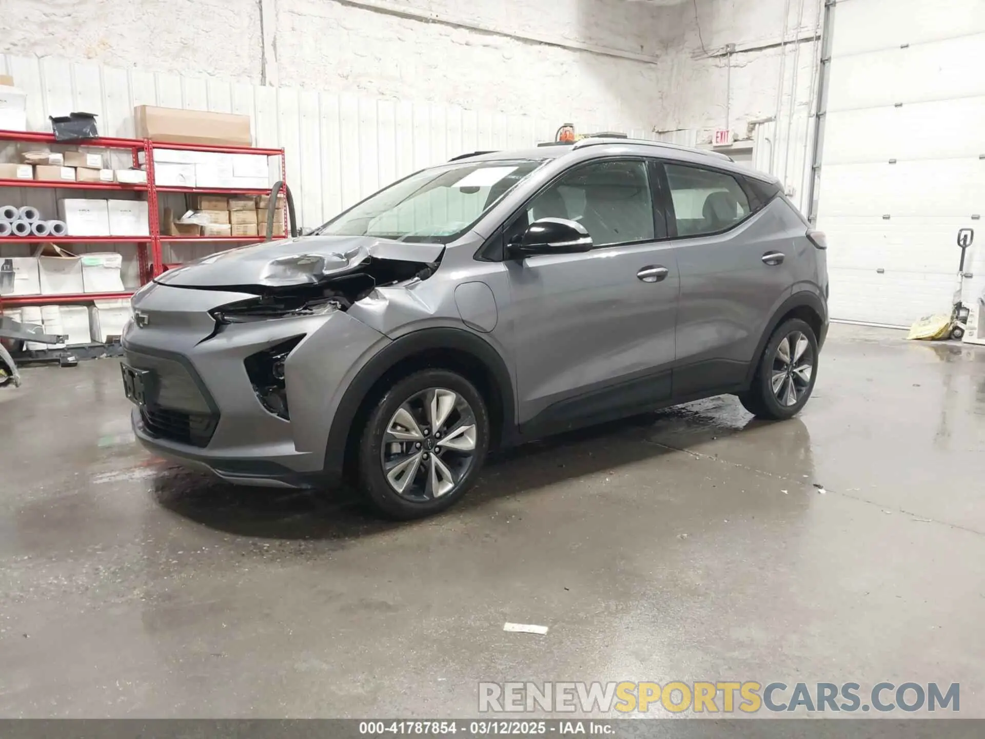 2 Photograph of a damaged car 1G1FY6S02N4108955 CHEVROLET BOLT EUV 2022