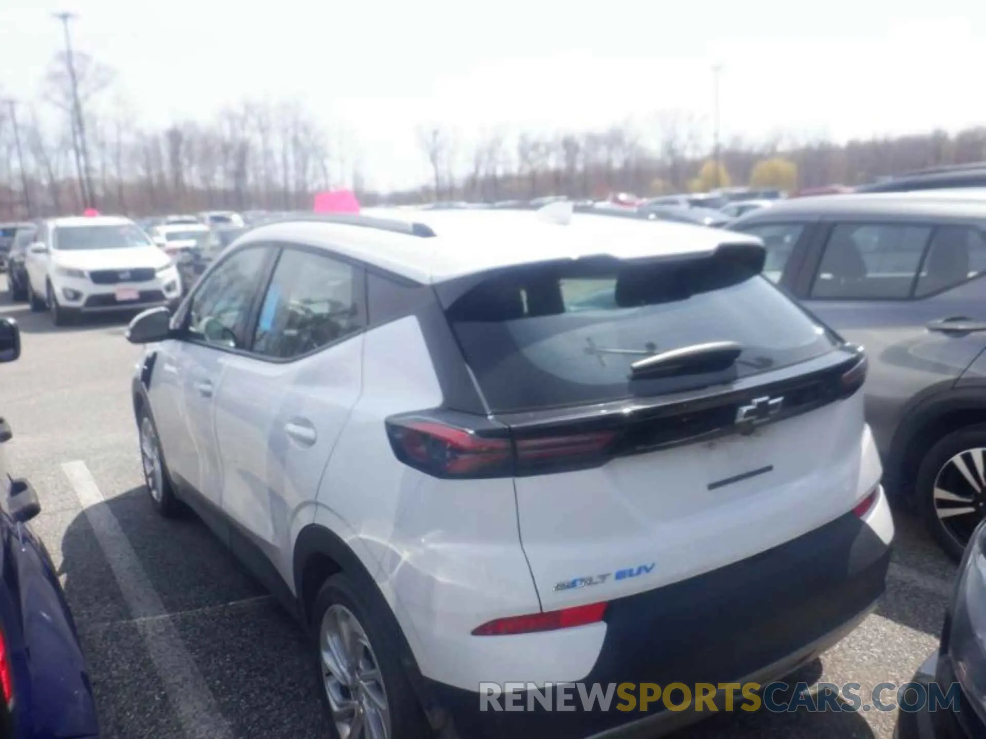 13 Фотография поврежденного автомобиля 1G1FY6S03N4125313 CHEVROLET BOLT EUV 2022