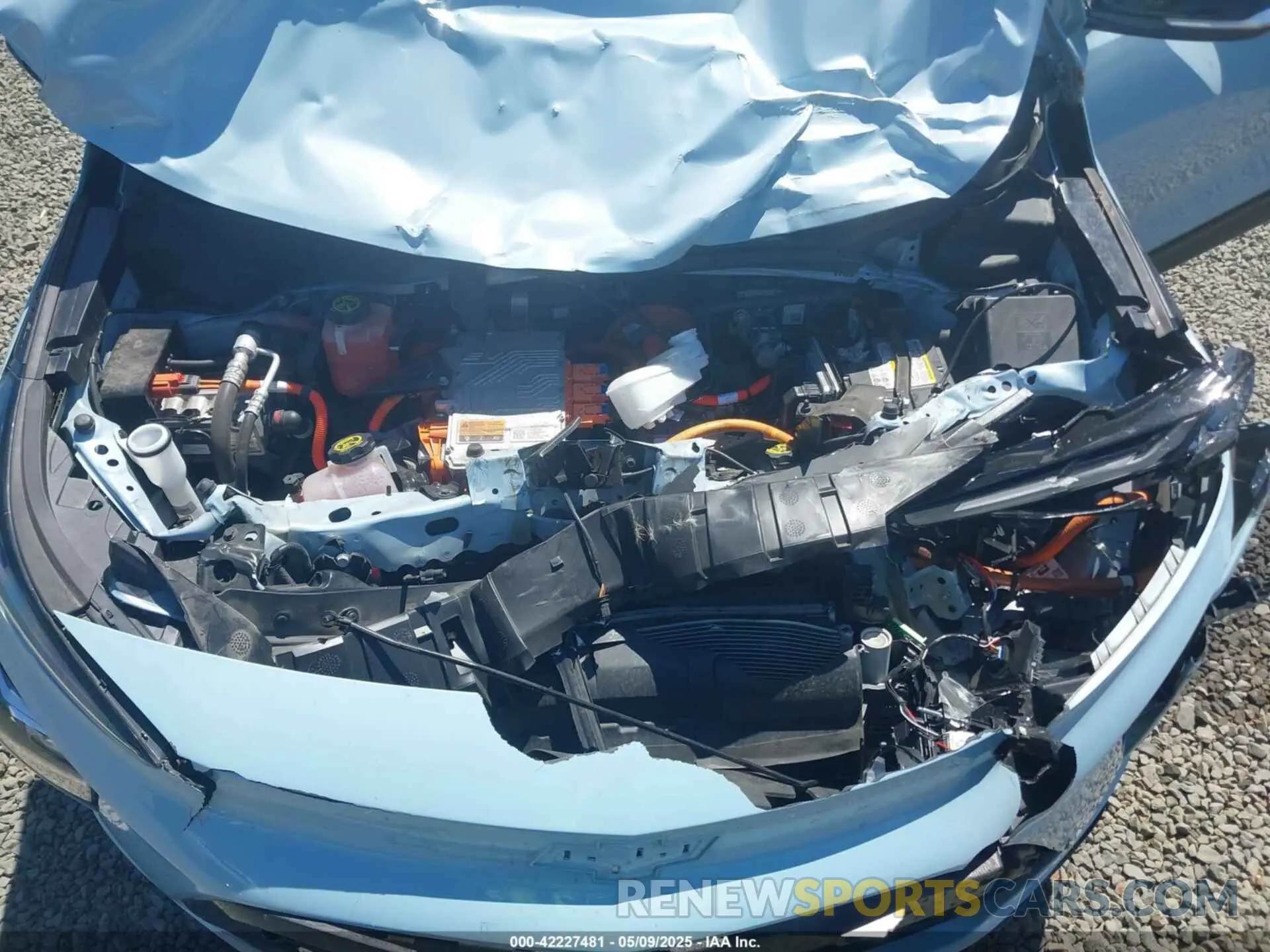 10 Photograph of a damaged car 1G1FY6S05N4109761 CHEVROLET BOLT EUV 2022