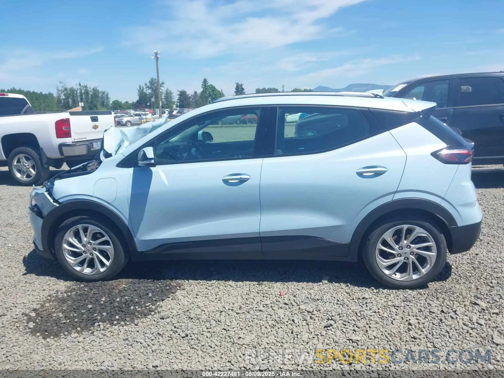 14 Photograph of a damaged car 1G1FY6S05N4109761 CHEVROLET BOLT EUV 2022